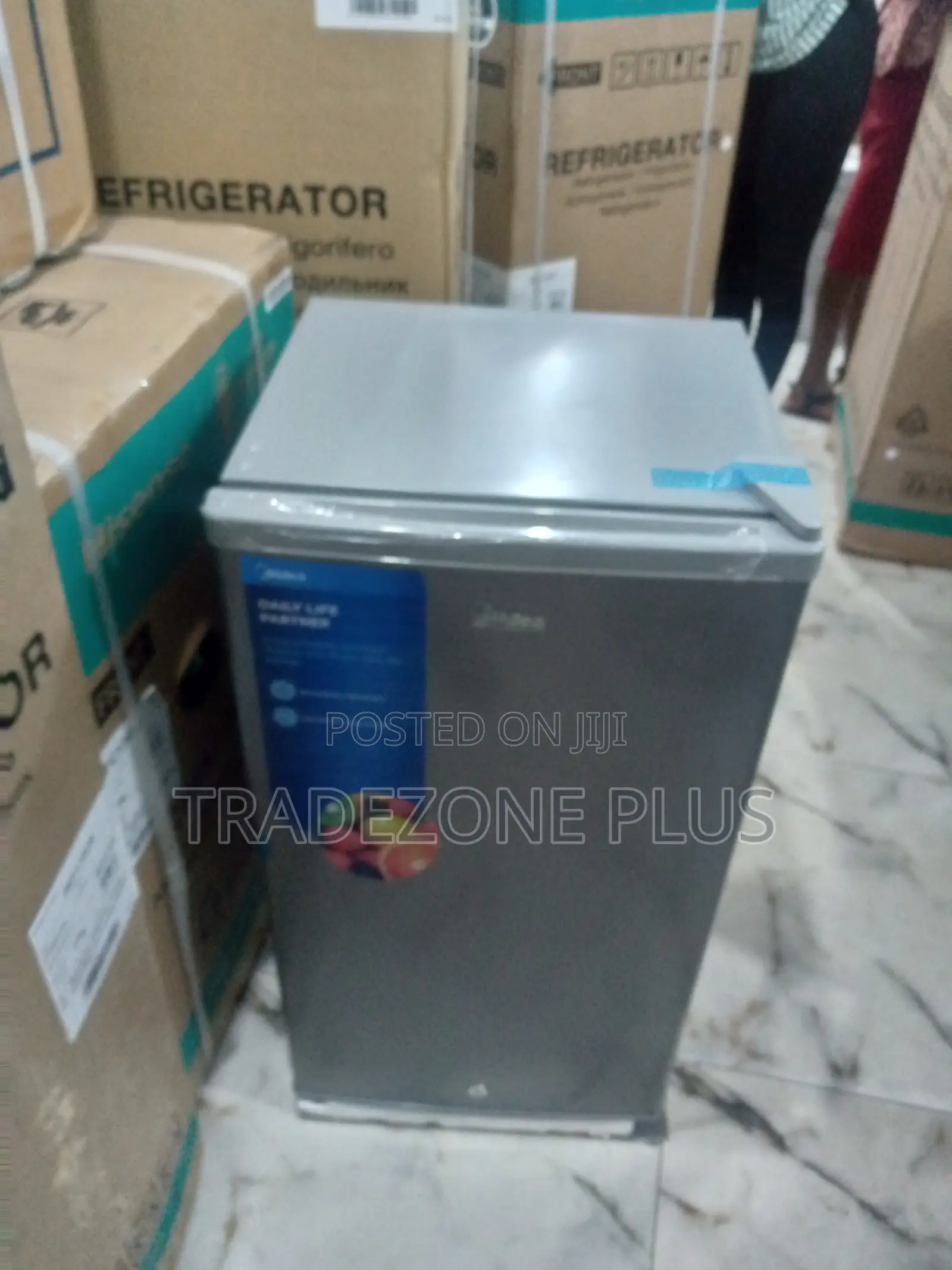 Quality Midea 90L Single Door Refrigerator Mdrd133fgg50