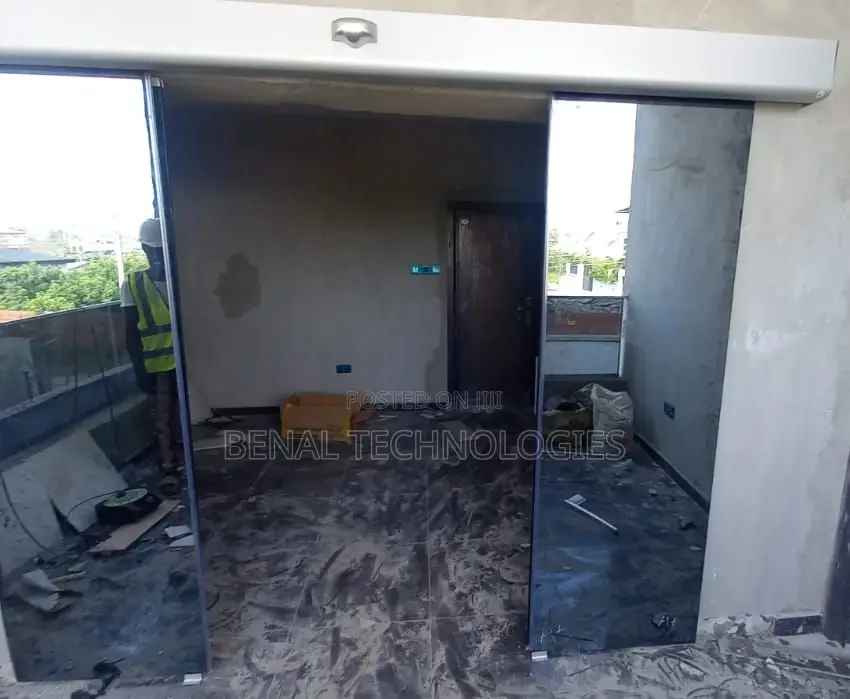 Sliding Door With Sensor Array