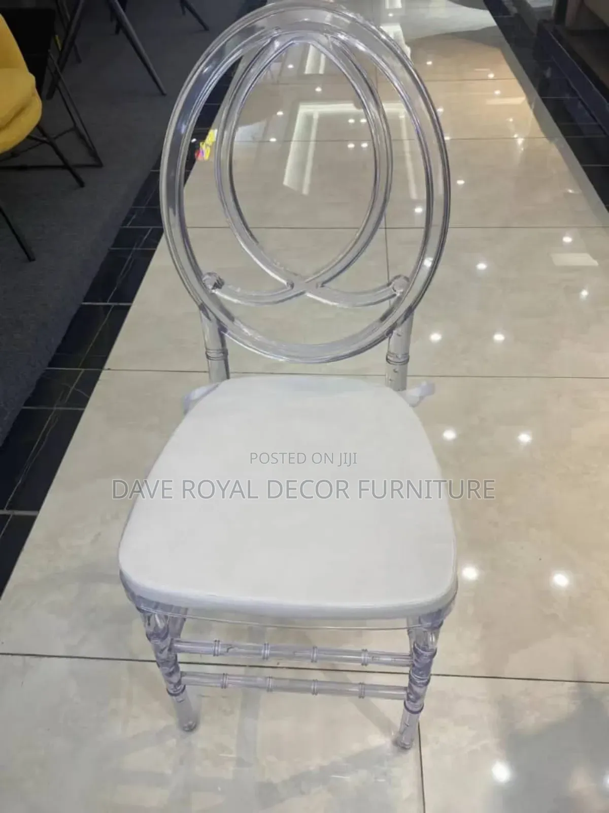 High Quality Transparent Chevery Chair.