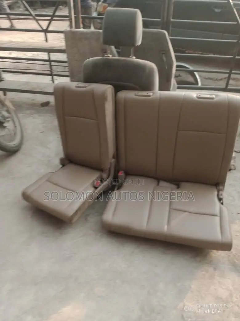 Complete Seat of Honda Pilot 2005 2006 Model