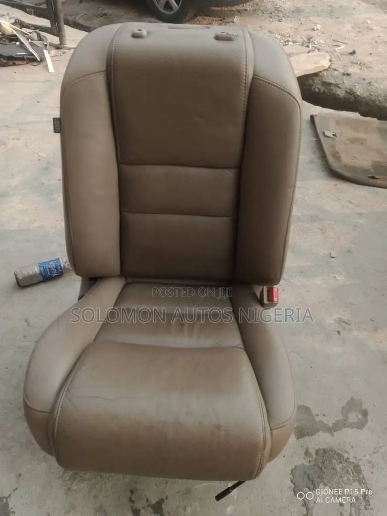 Complete Seat of Honda Pilot 2005 2006 Model