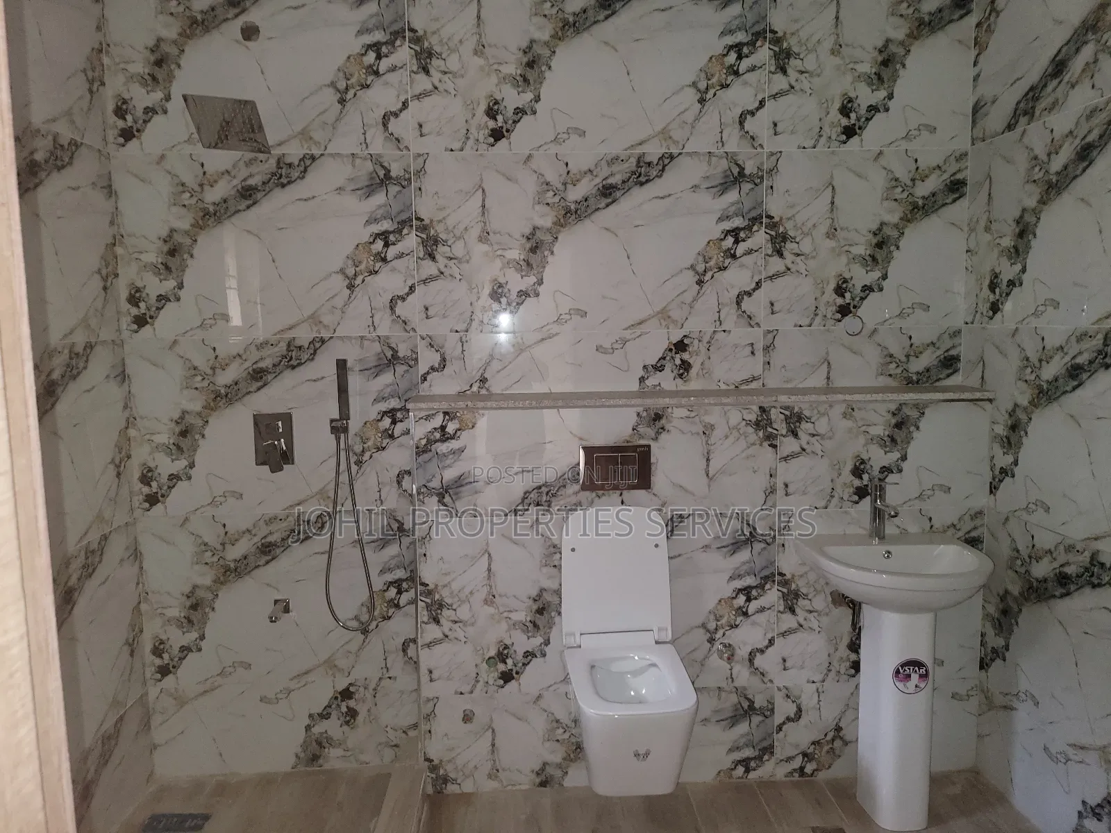 4bdrm Duplex in Jahi for sale
