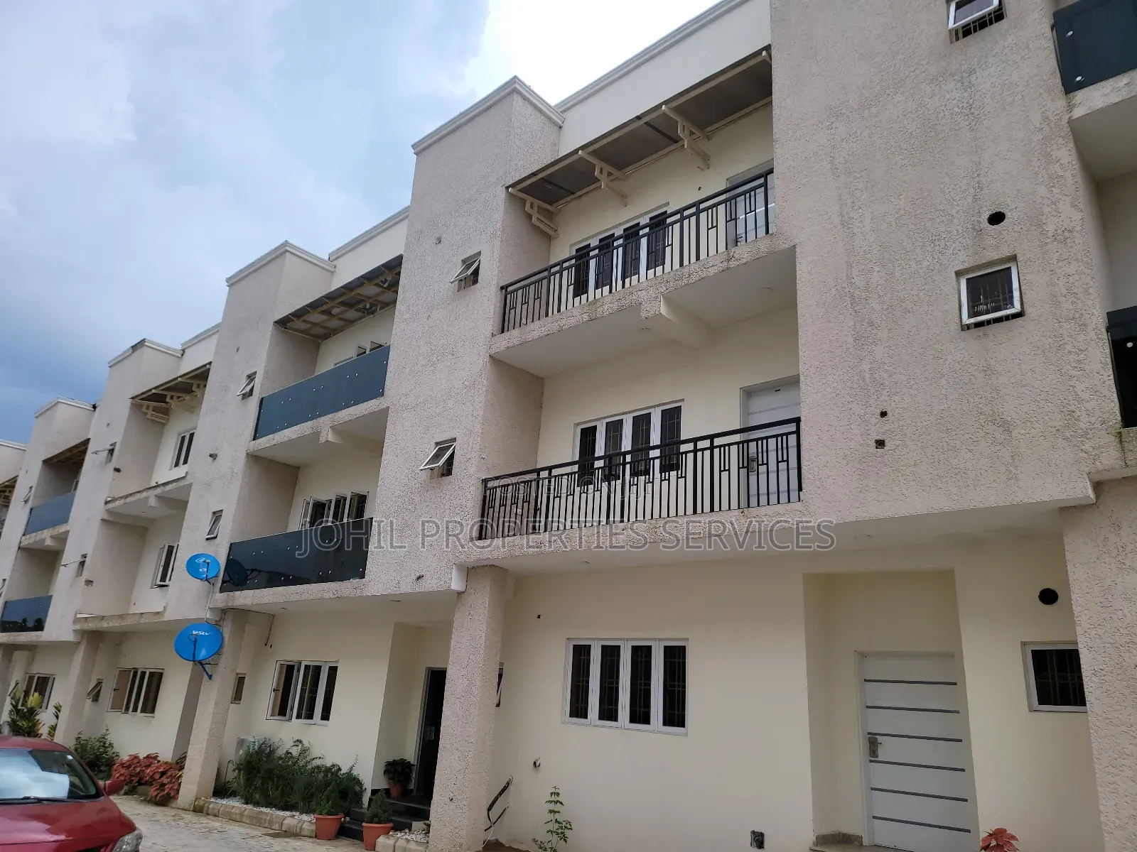 4bdrm Duplex in Jahi for sale