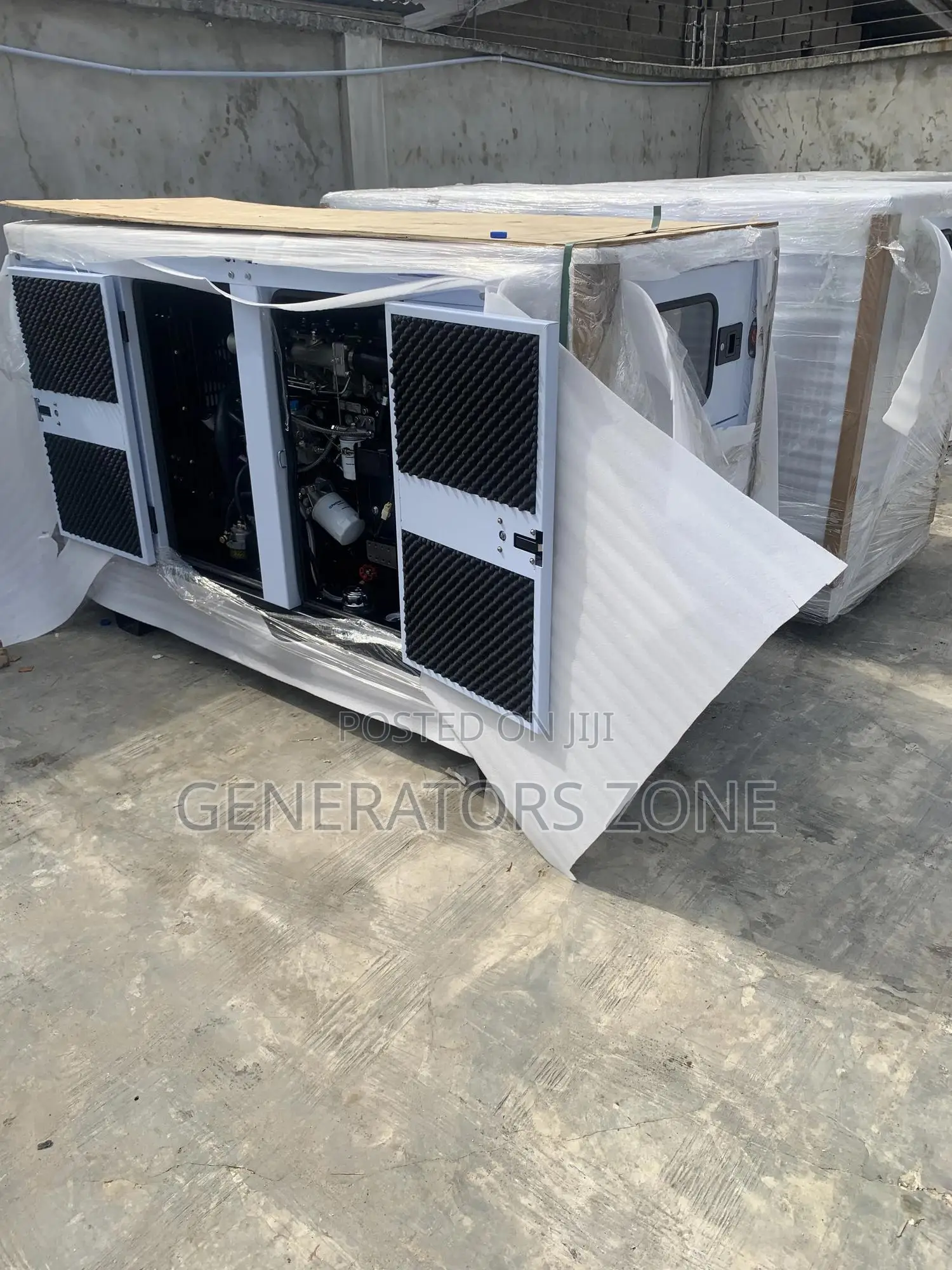 Reality Electrical System 20kva Perkins Soundproof Generator