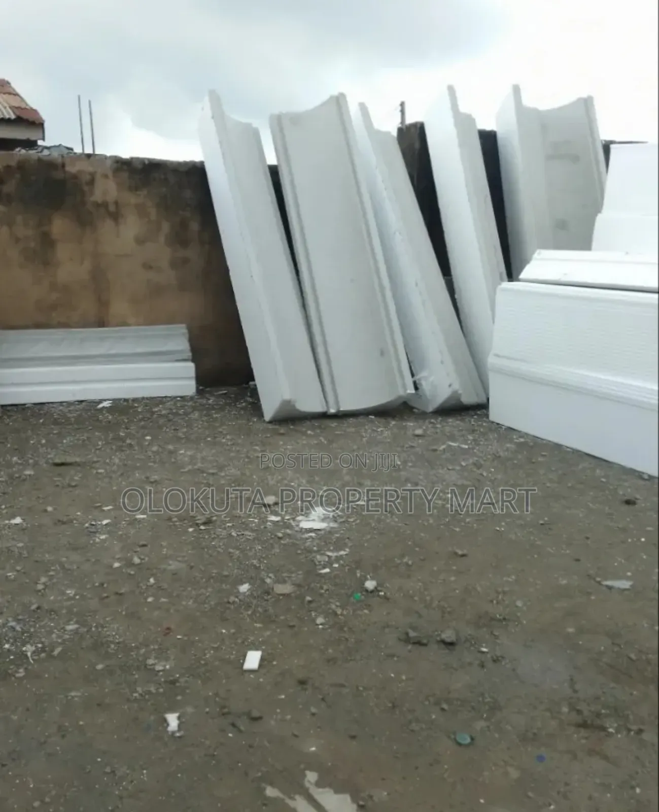 Polystyrene Board and Parapet