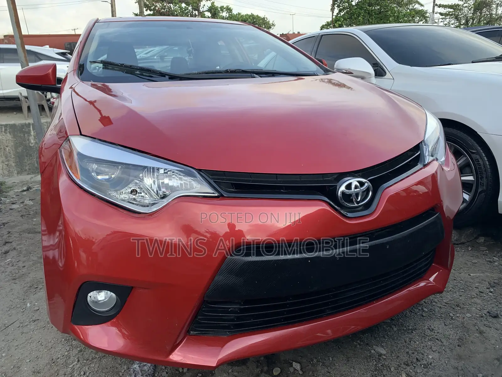 Toyota Corolla 2014 Red