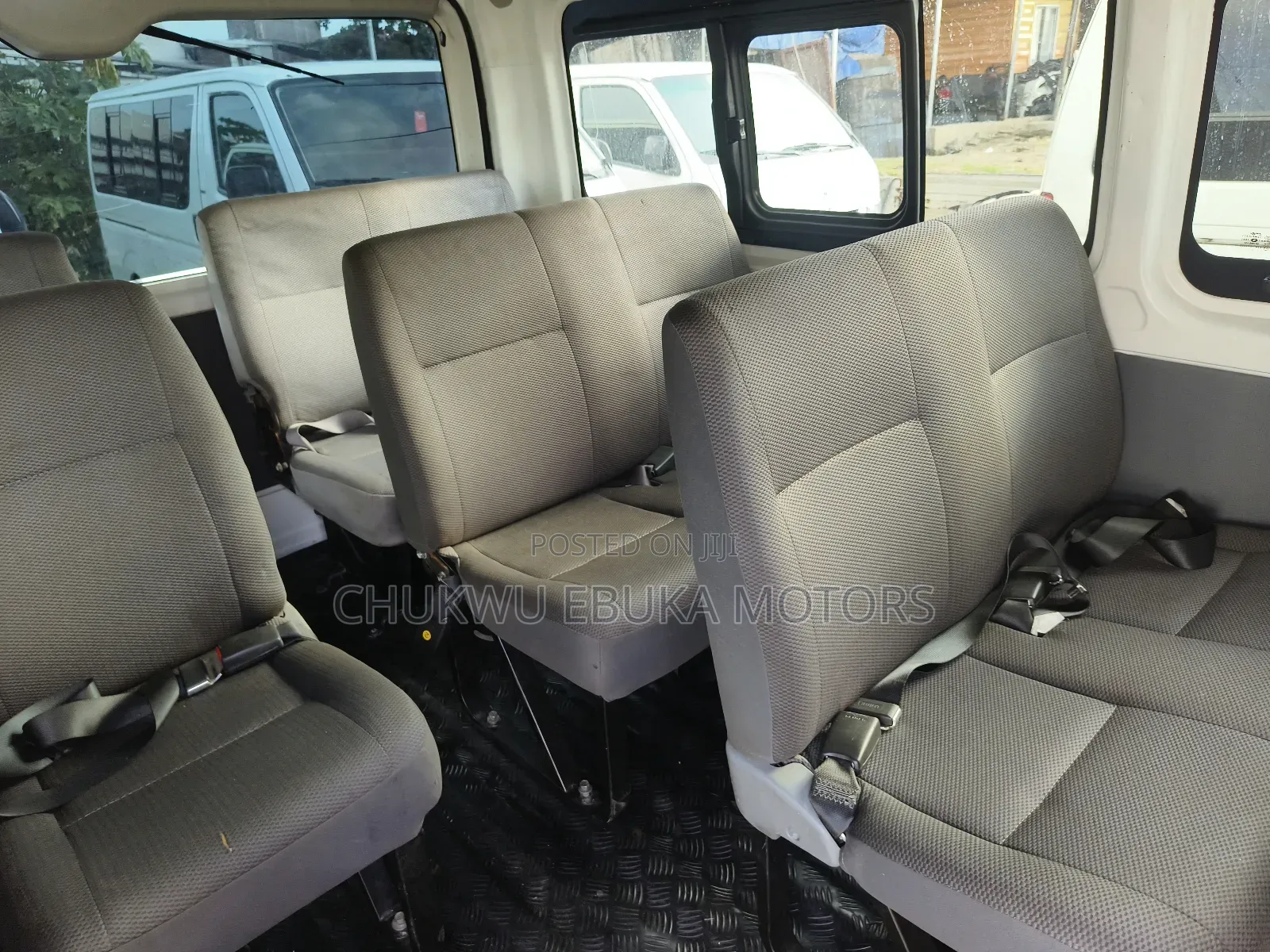 Toyota HiAce 2014 White