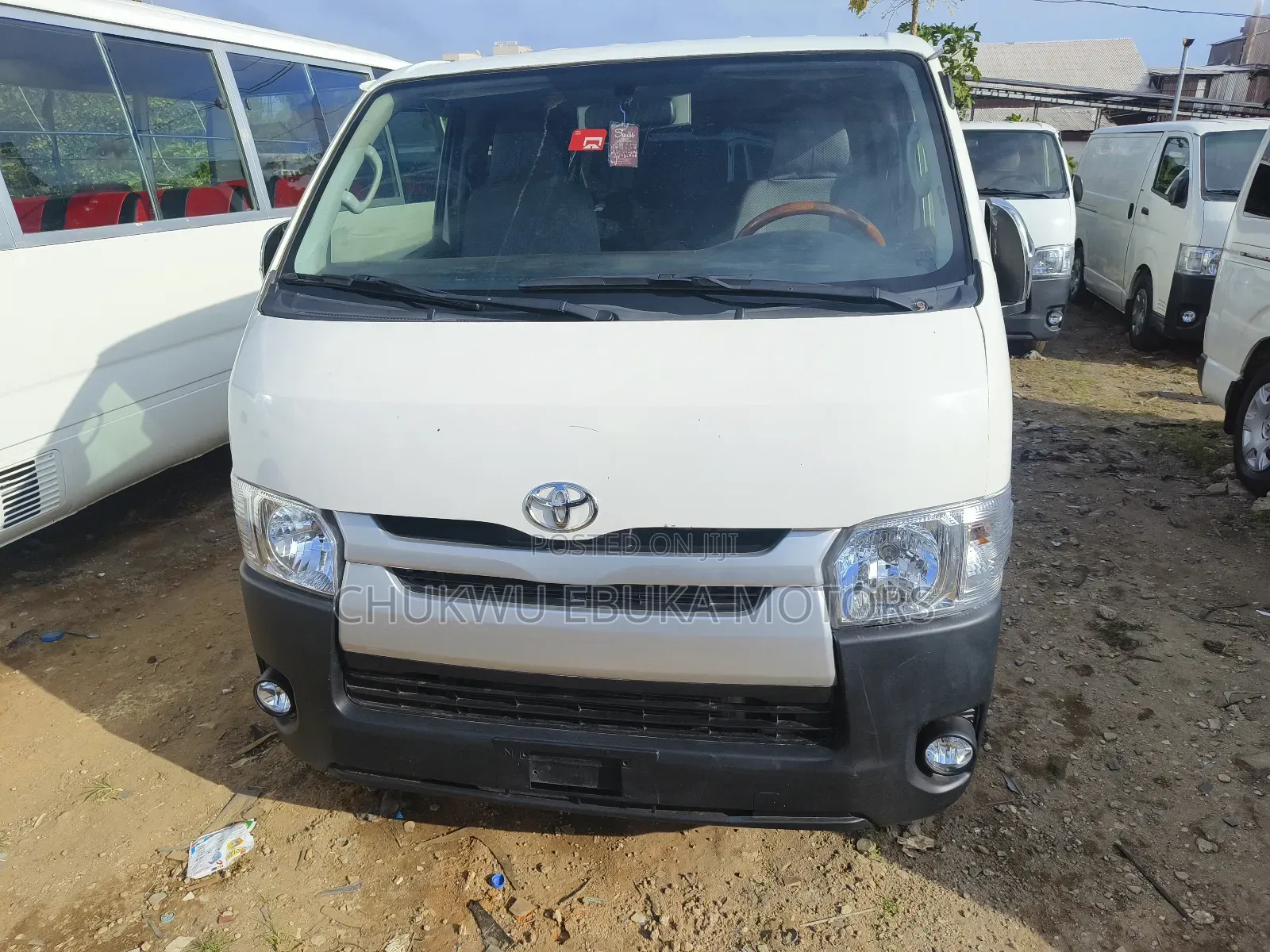 Toyota HiAce 2014 White