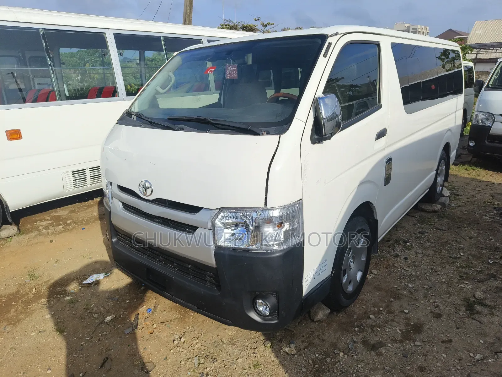 Toyota HiAce 2014 White