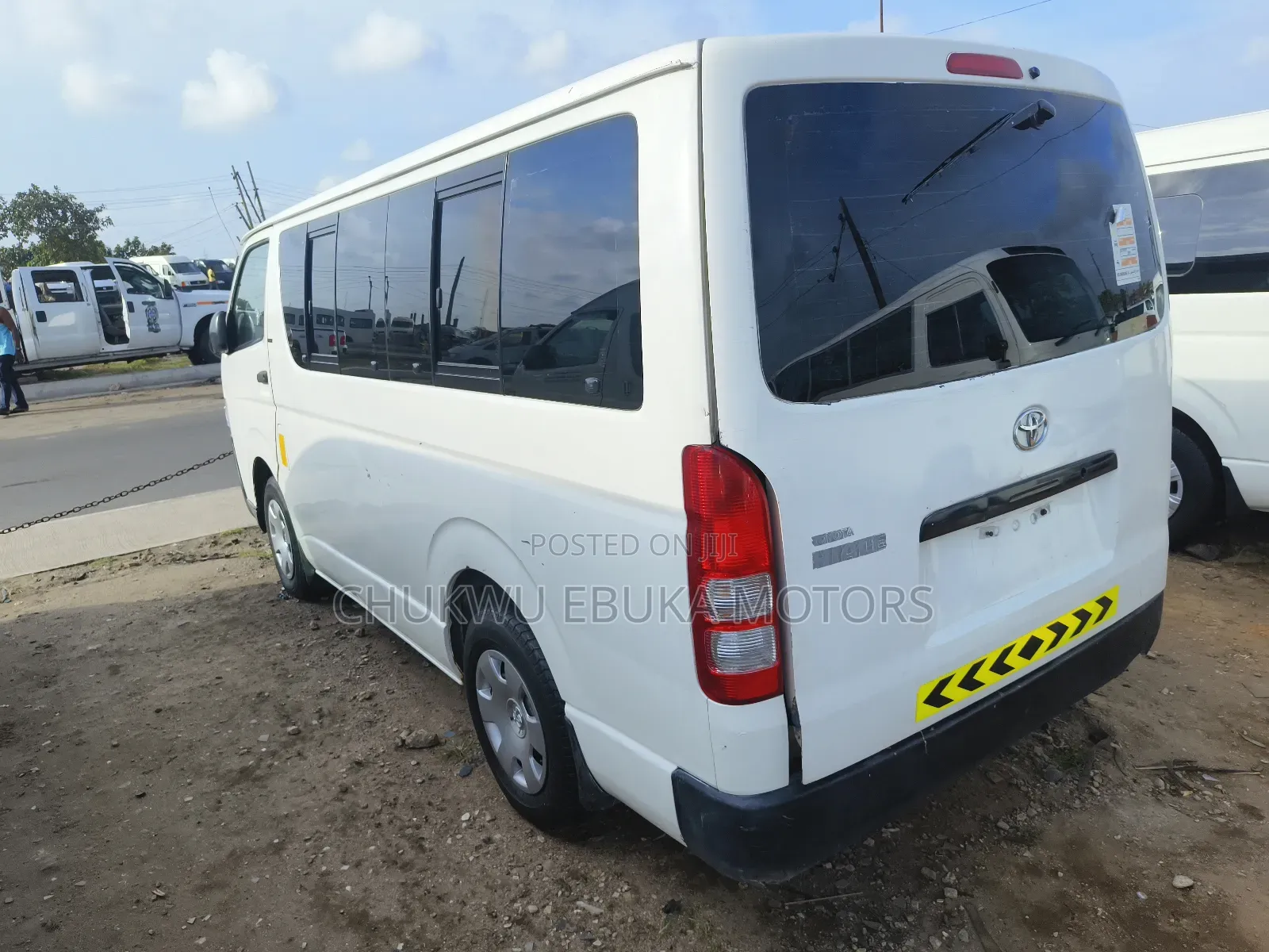 Toyota HiAce 2012 White