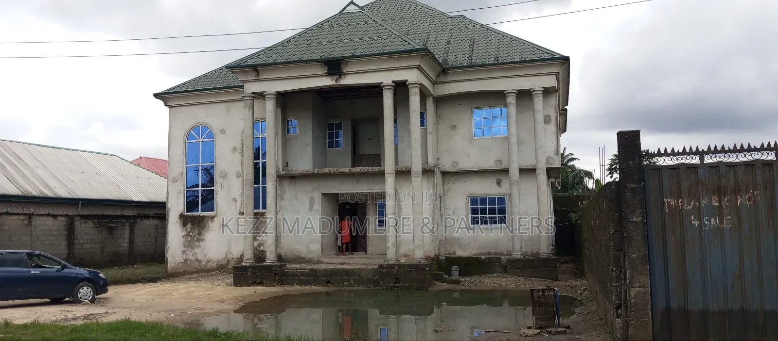 11bdrm Duplex in Rumuesara Eneka , for sale