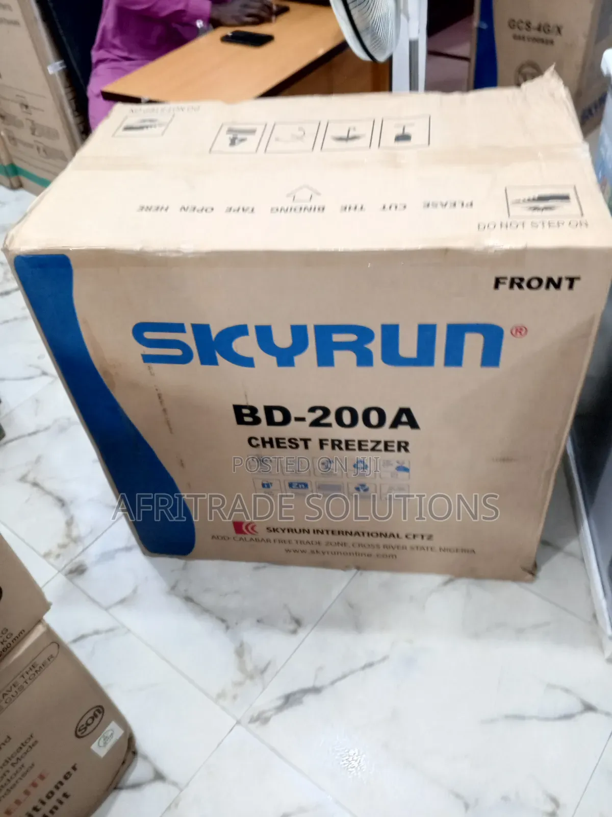 Skyrun Large Ecofriendly Freezer 200 Liters