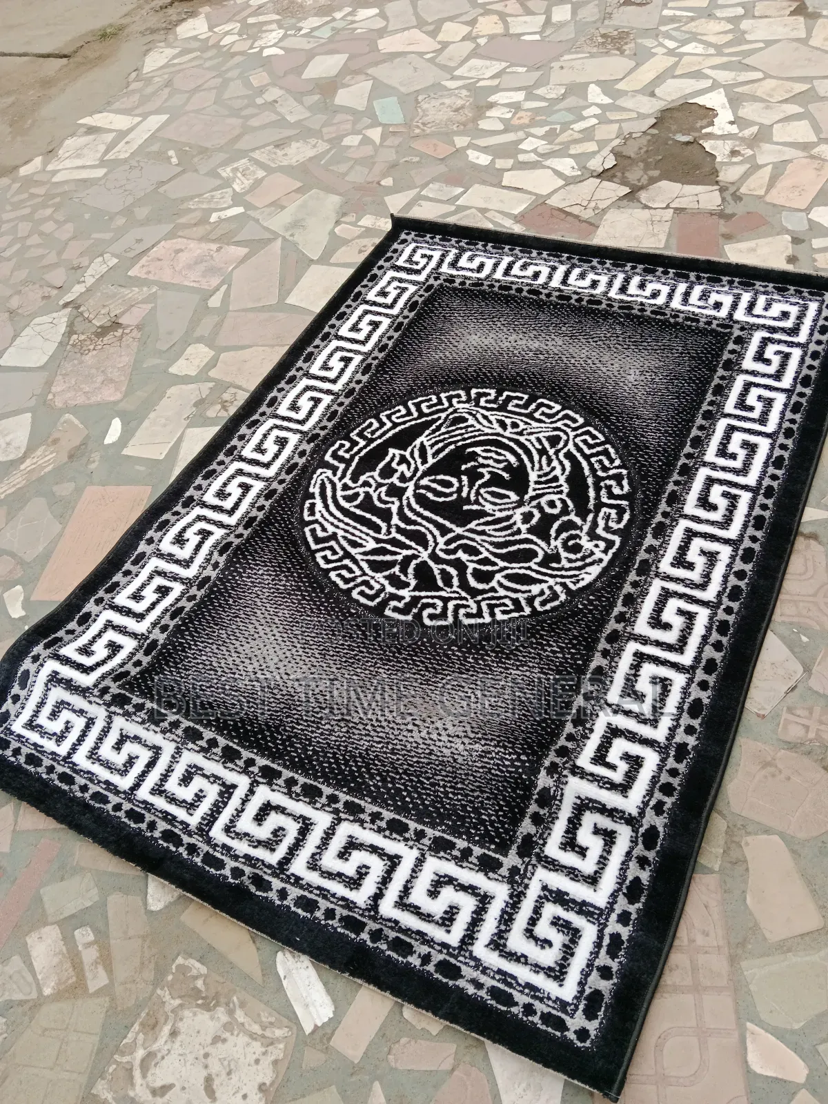 Luxury High Quality Center Rug