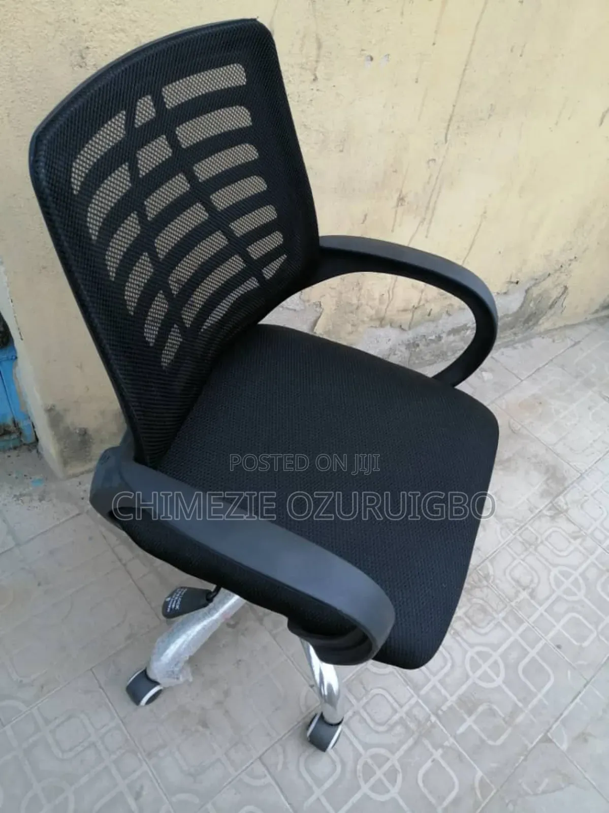 Mesh And Fabric Office Swivel Chair