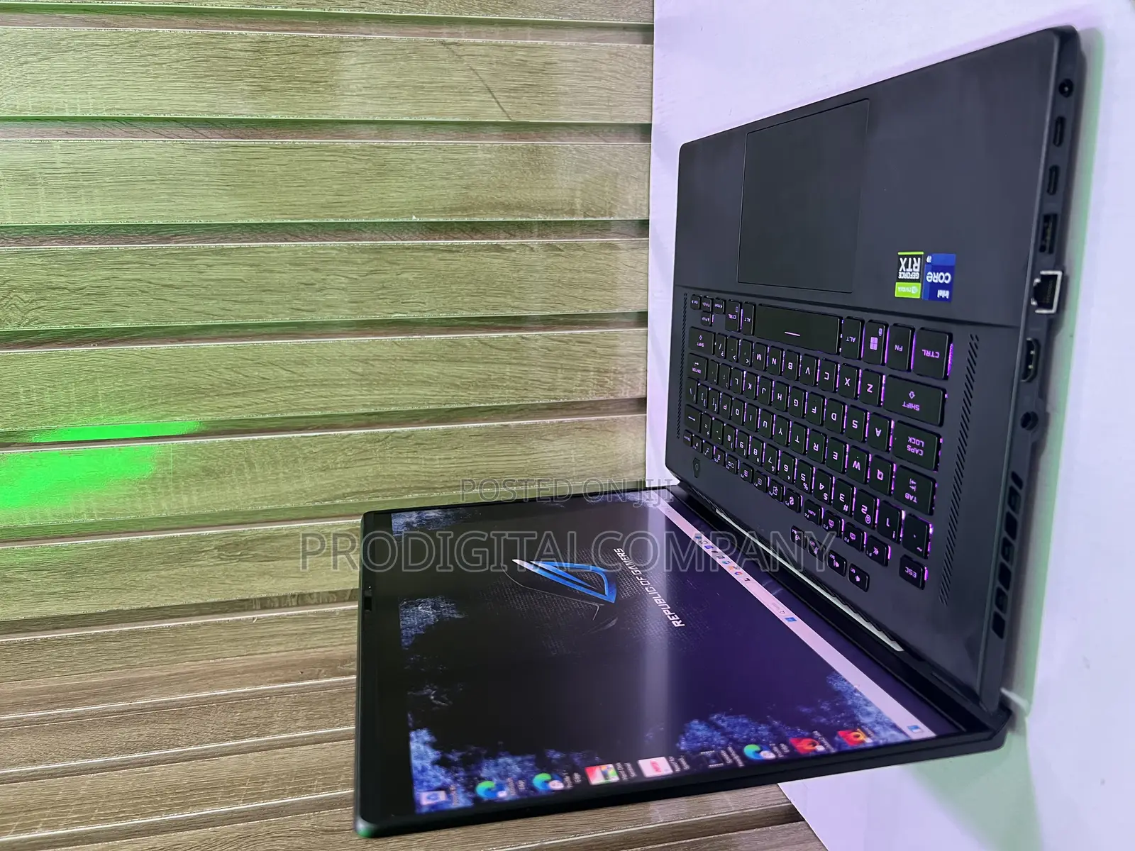 Laptop Asus ROG Zephyrus M16 GU603HR 16GB Intel Core i9 SSD 1T