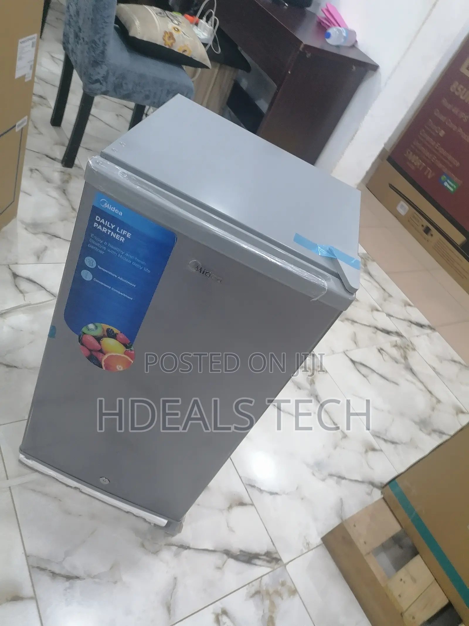 Fast Freezing Refrigerator 90L Single Door > Midea