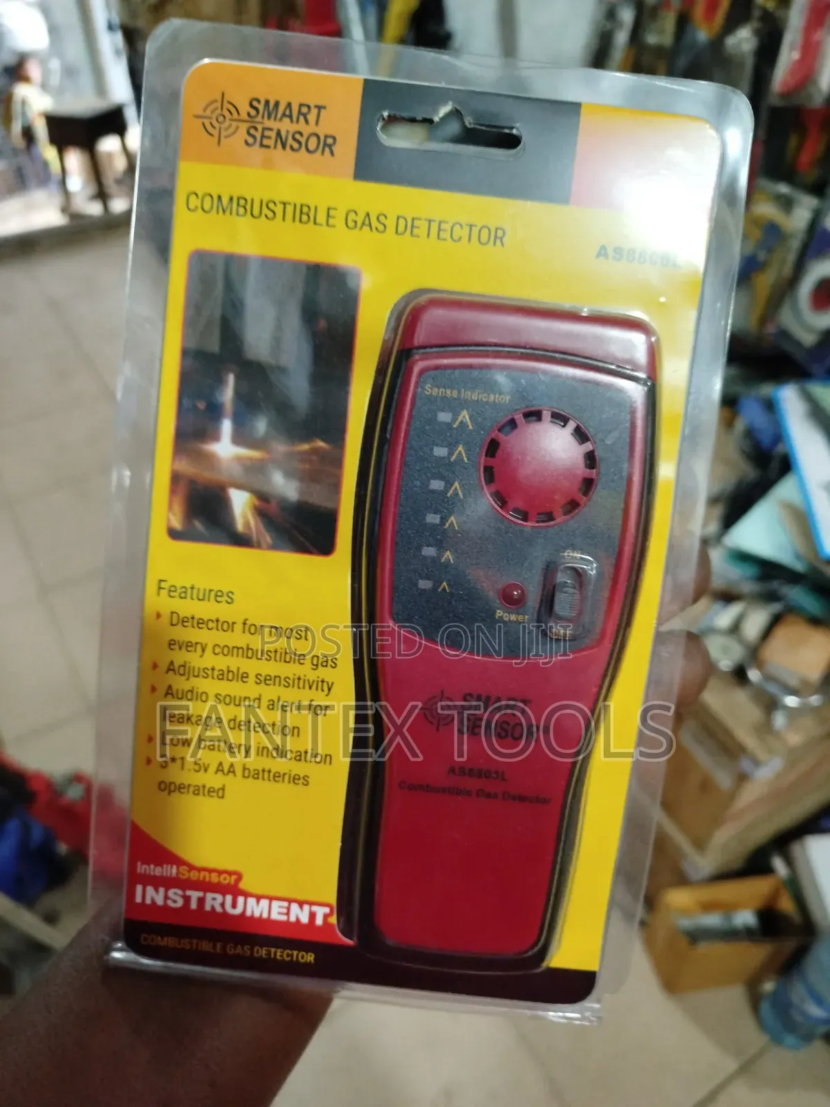 Combustible Gas Detector.