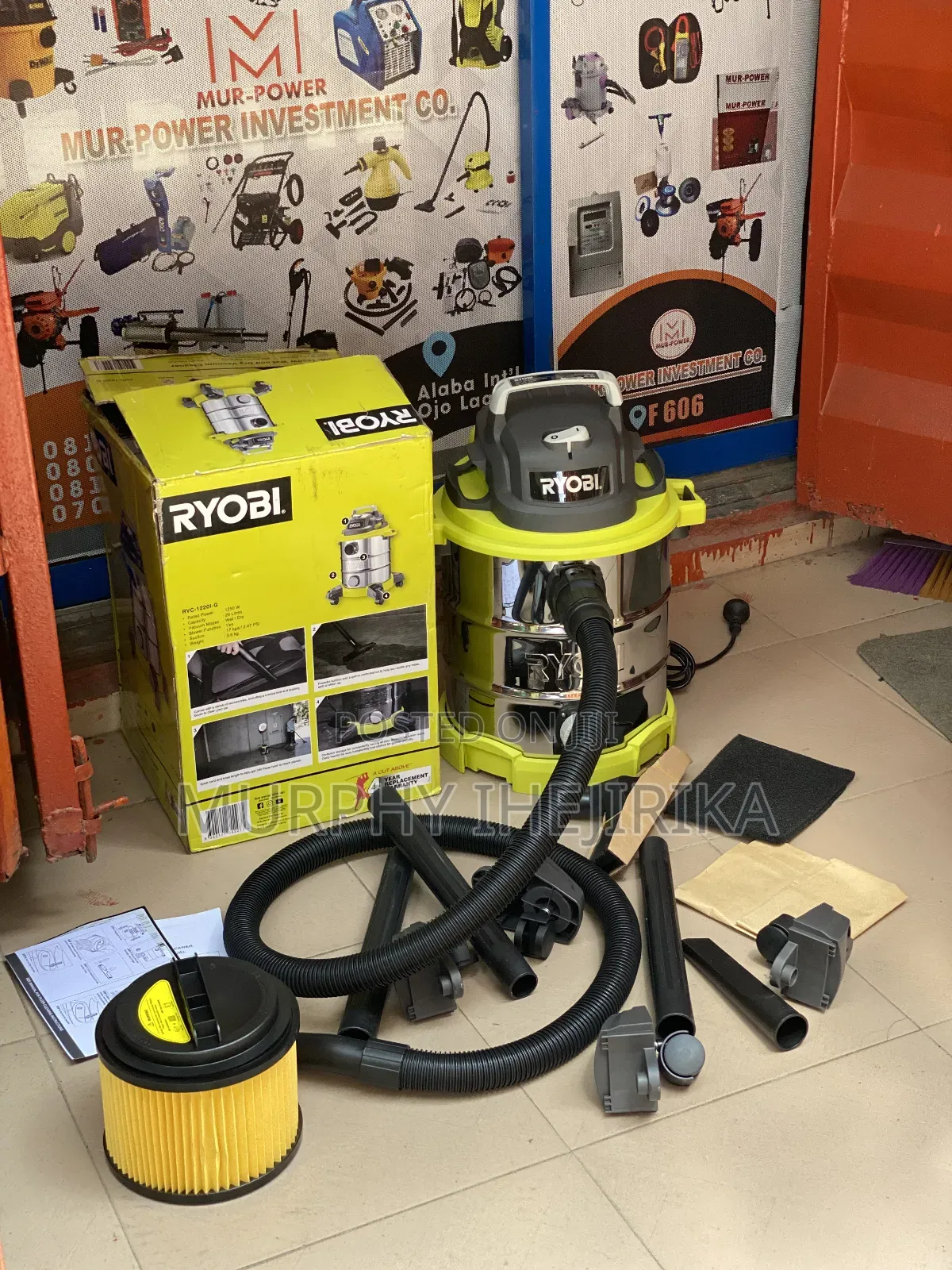 Ryobi 20l Wet and Dry Vacuum Cleaner With Blowing Function