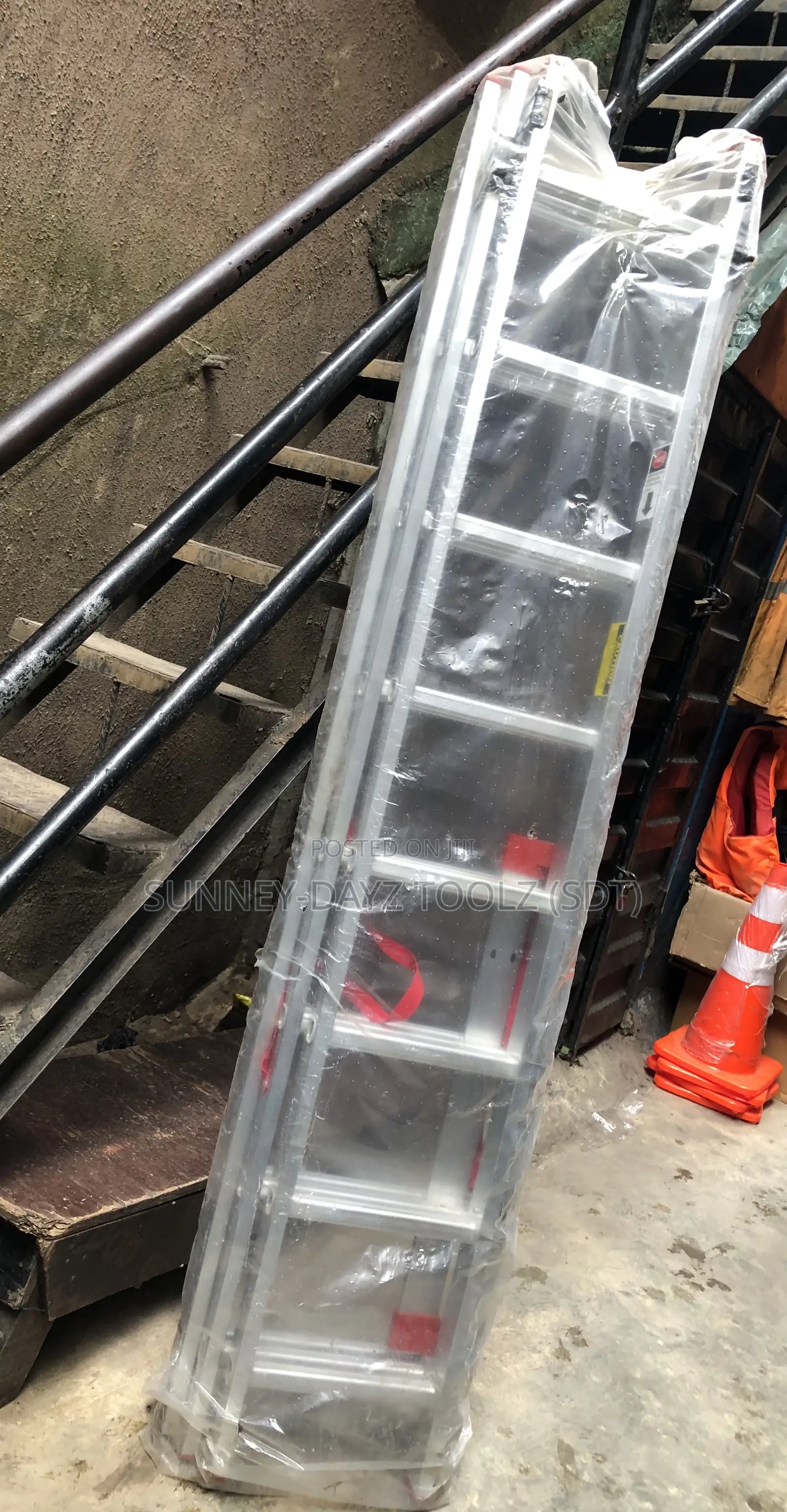 8 X 3 Aluminium Extension Ladder