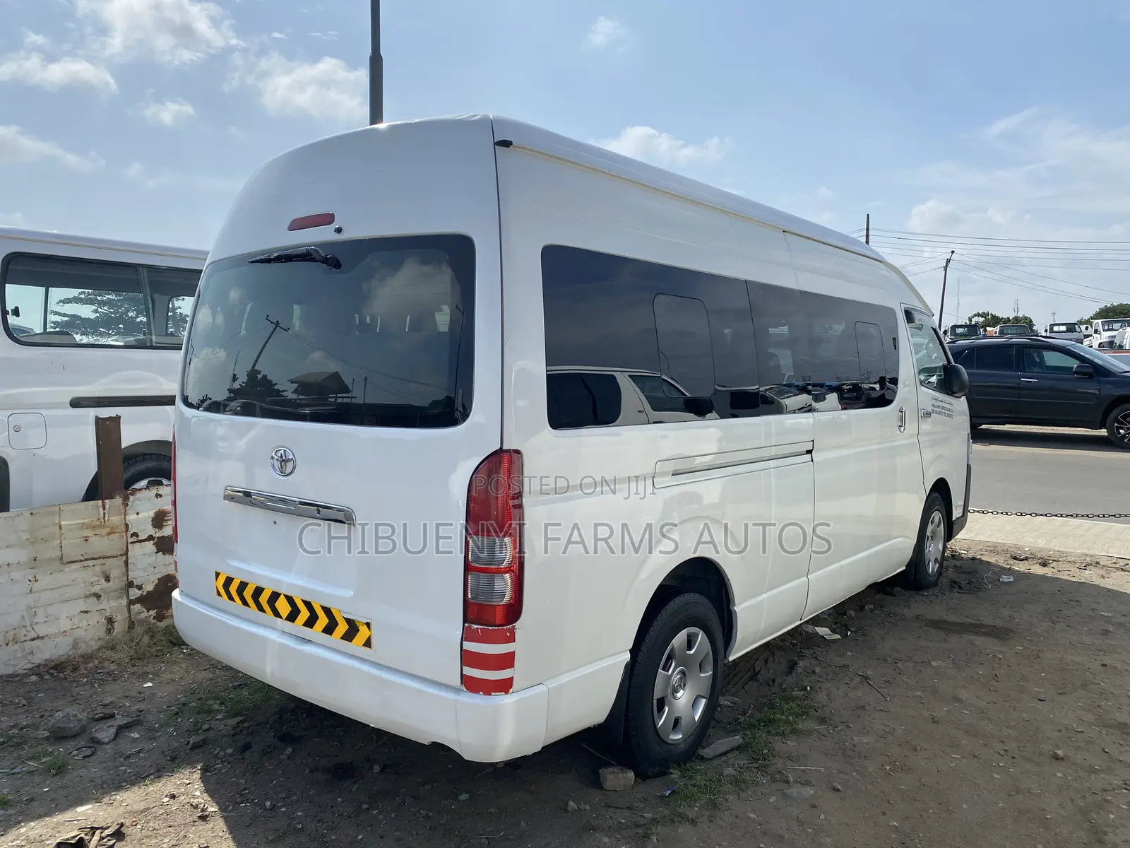 Toyota HiAce 2017 White