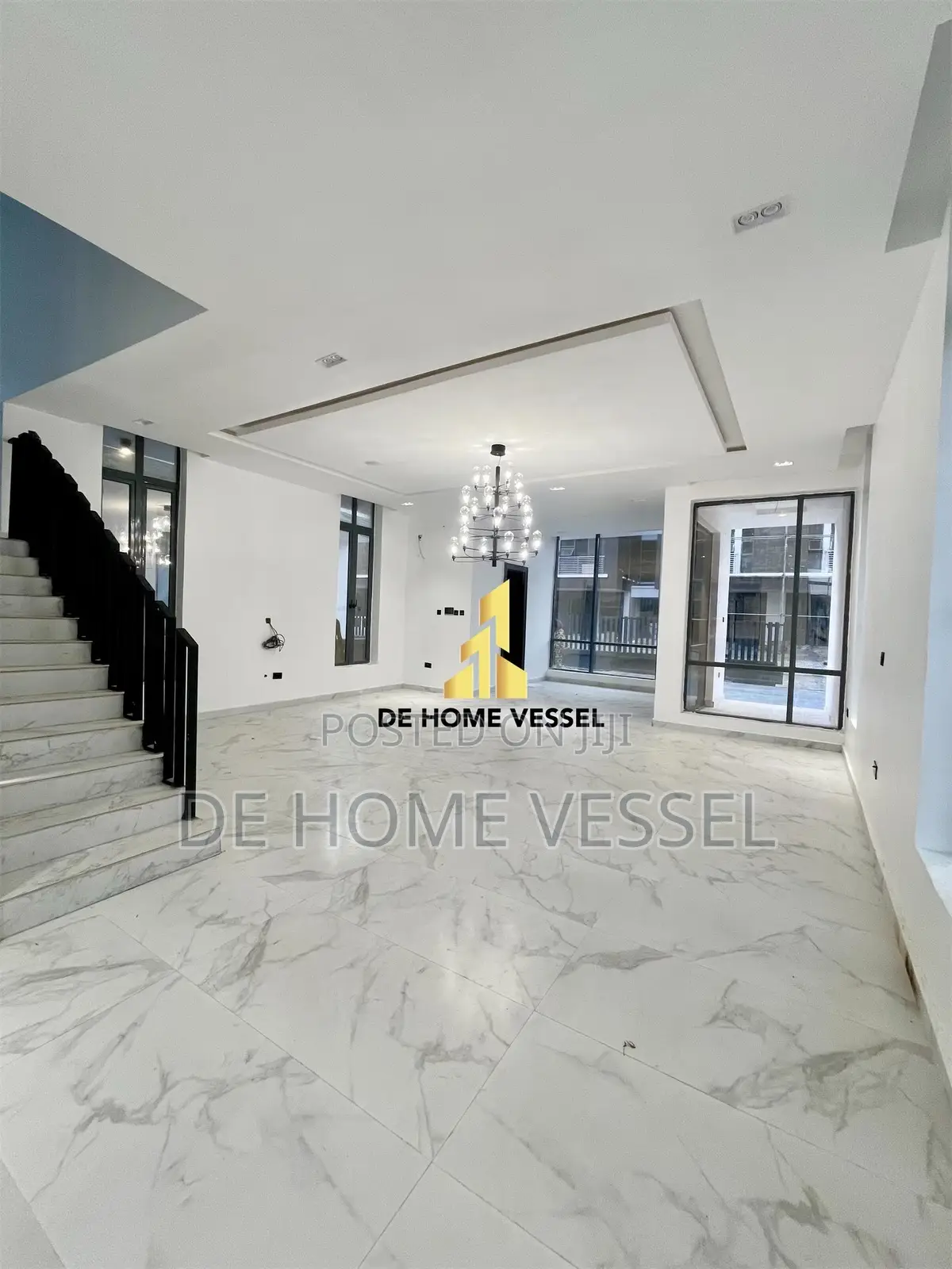 4bdrm House in Osapa london for sale