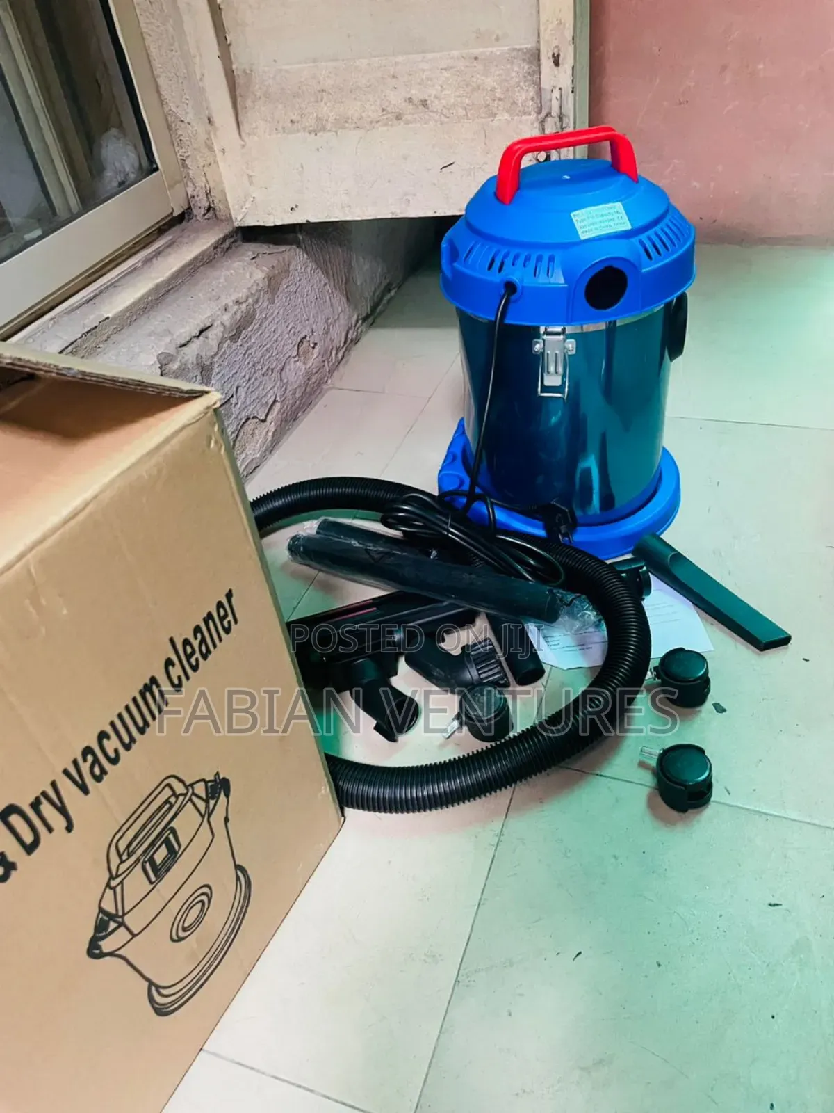Vacuum Cleaner Wet/Dry 1200w 18l