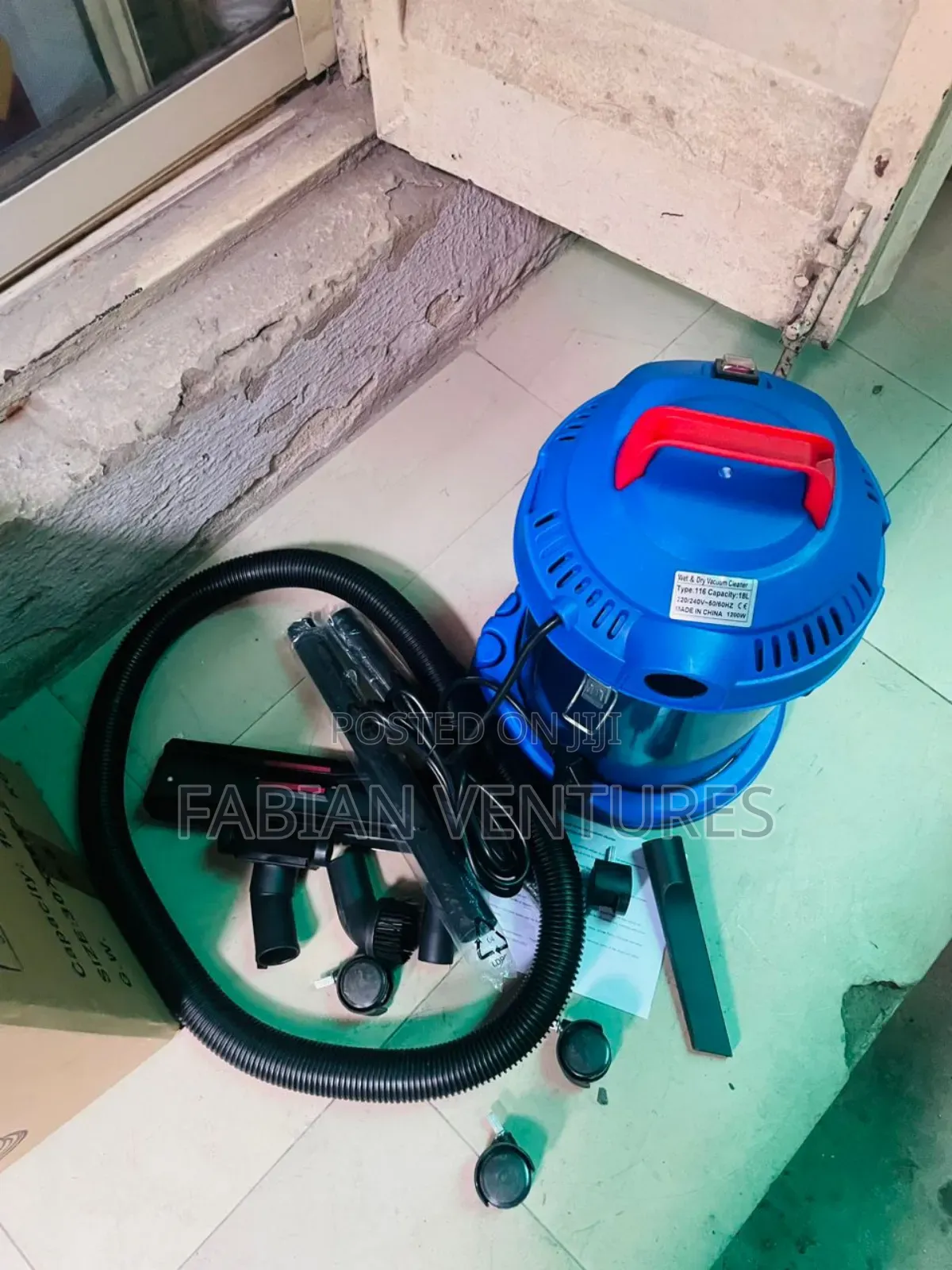 Vacuum Cleaner Wet/Dry 1200w 18l
