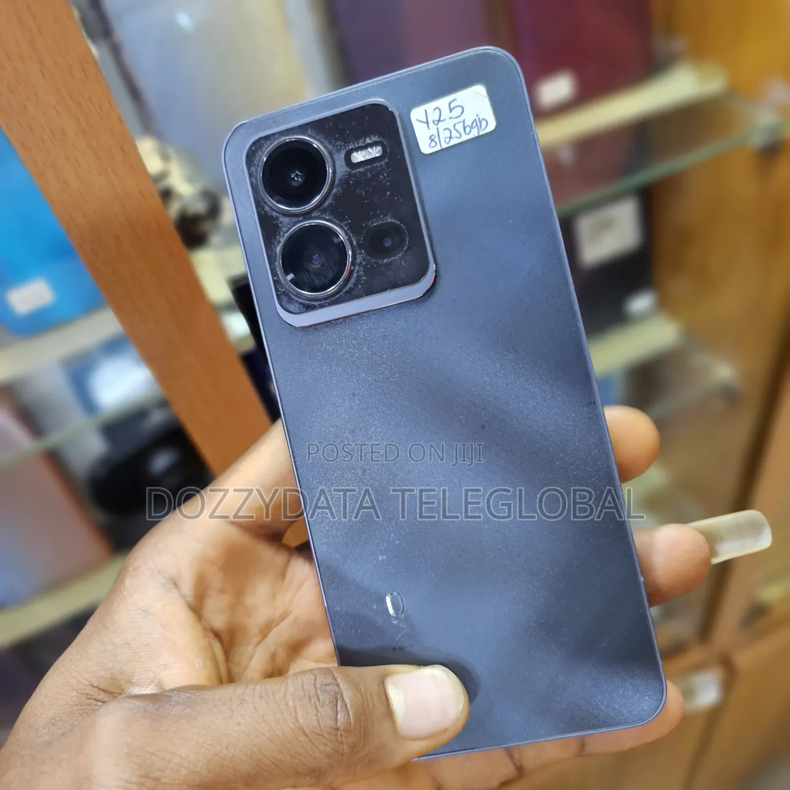 Vivo Y25