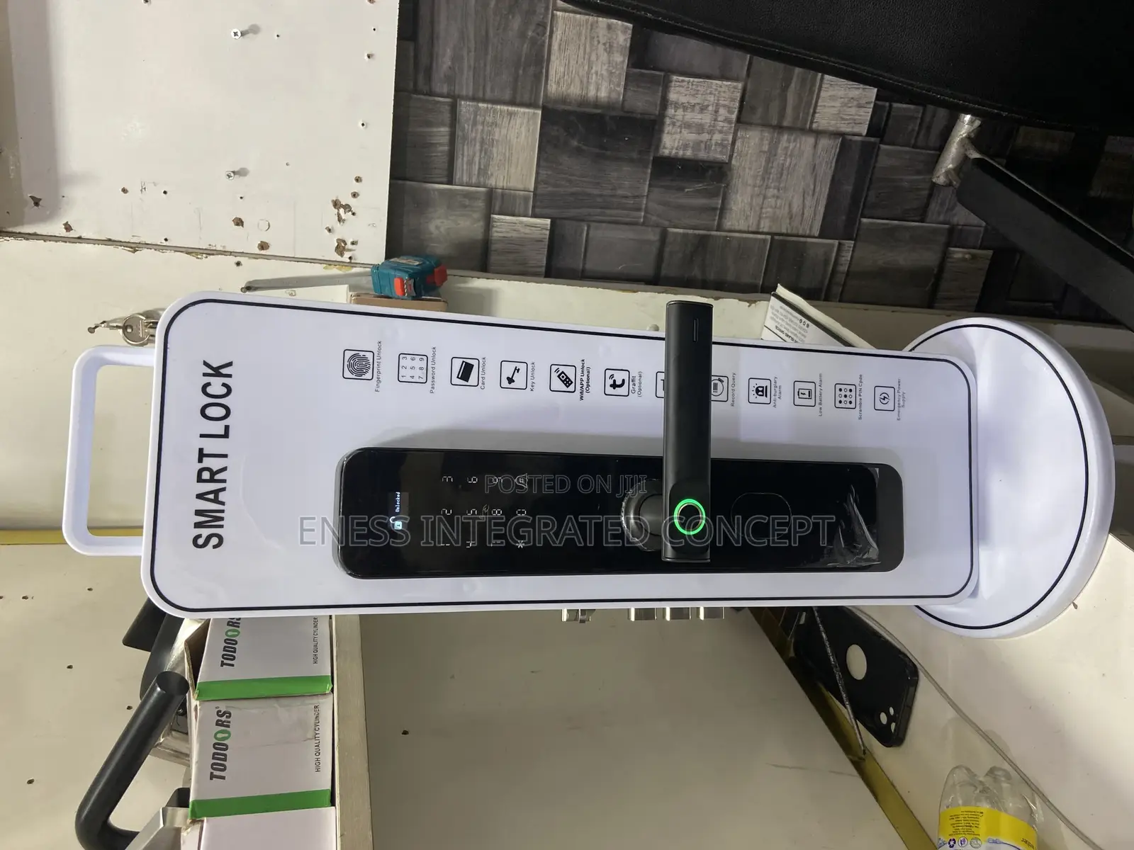New Y2 Fingerprint Smart Door Lock
