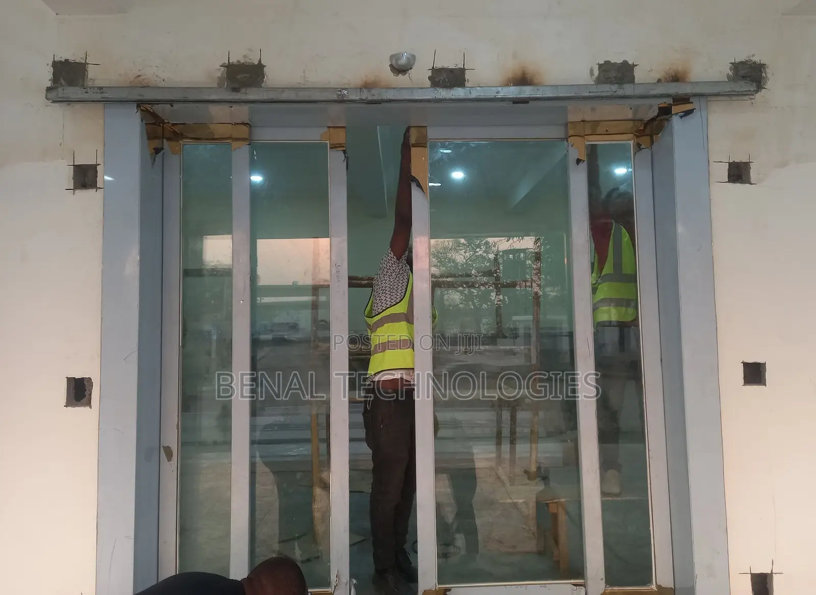 Automated Glass Door With Motion Detection