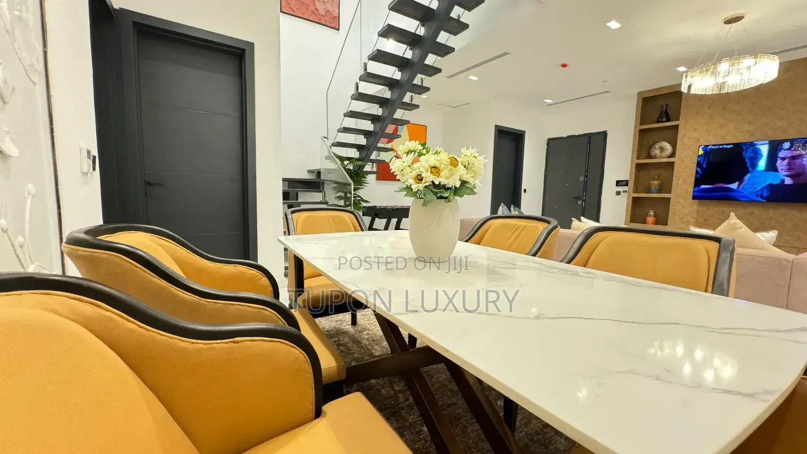 Luxury 2 Bedroom Maisonette With Ps5, Pool and Gym.