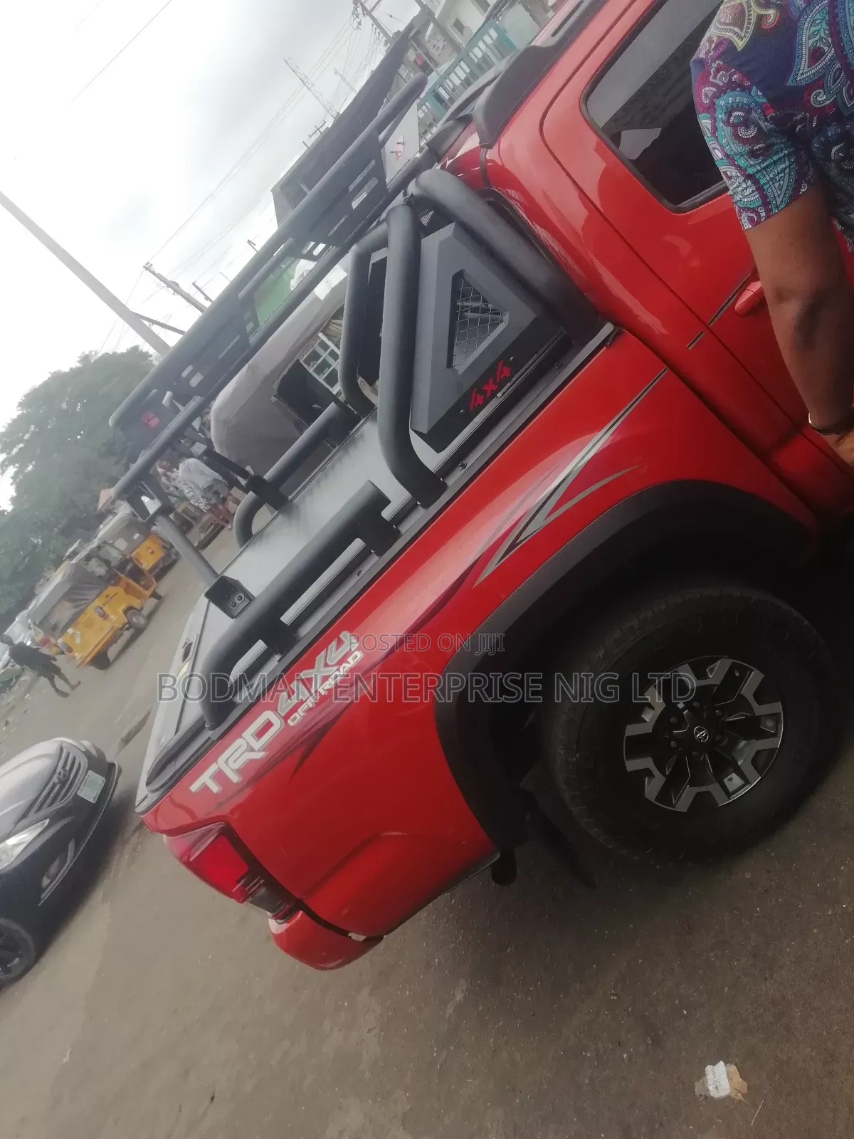 Sliding Boot Cover With Off Road Spoiler +-_:, 0,21