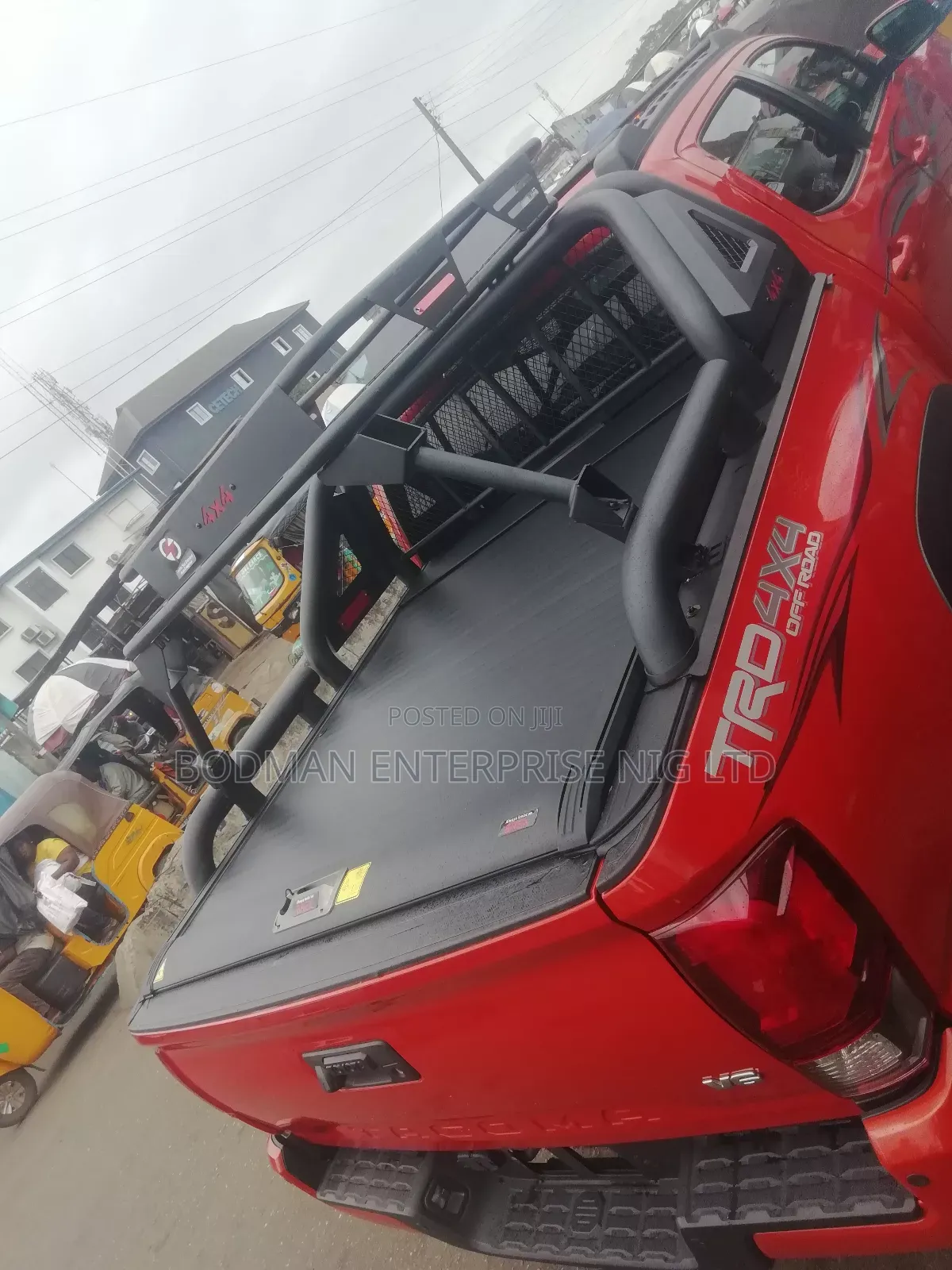 Sliding Boot Cover With Off Road Spoiler +-_:, 0,21