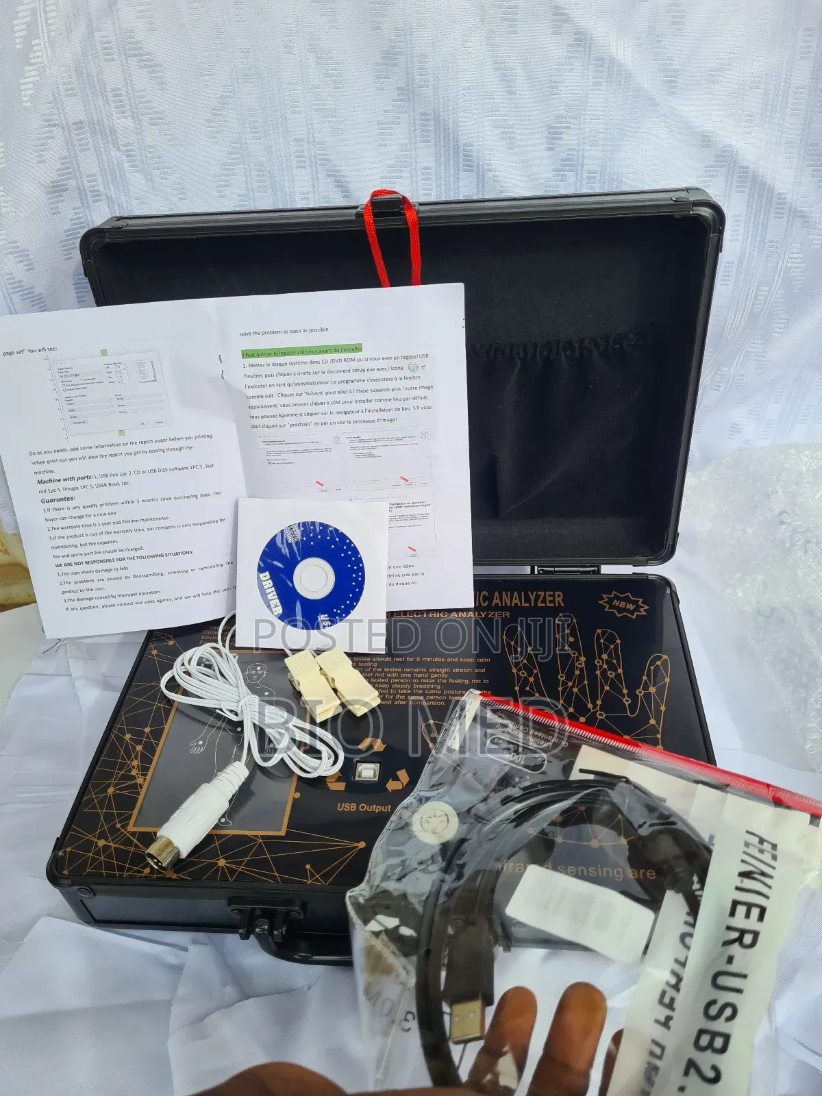 Quantum Resonance Magnetic Analyzer With Massage Function
