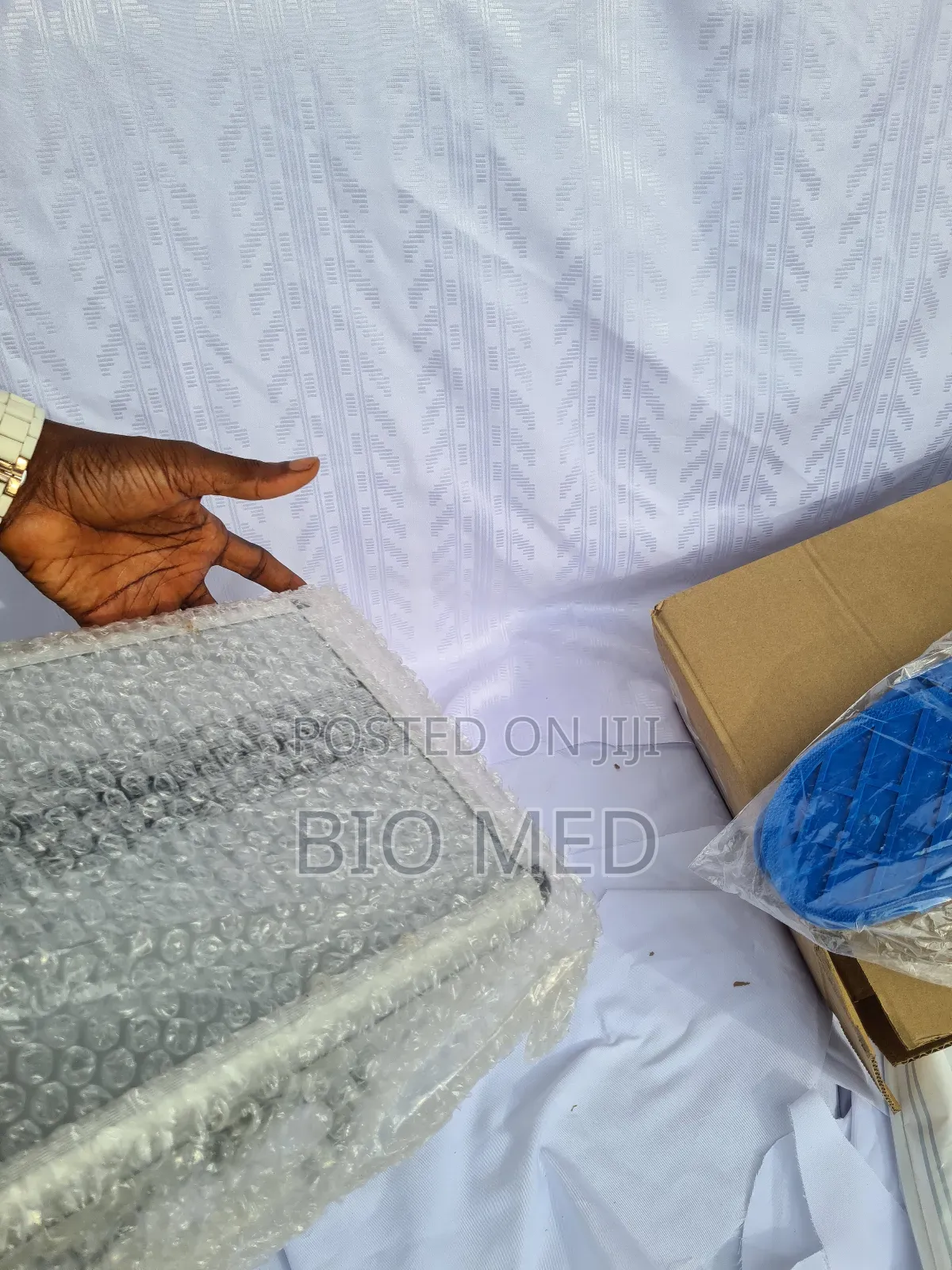 Quantum Resonance Magnetic Analyser, Massage Pads Slippers