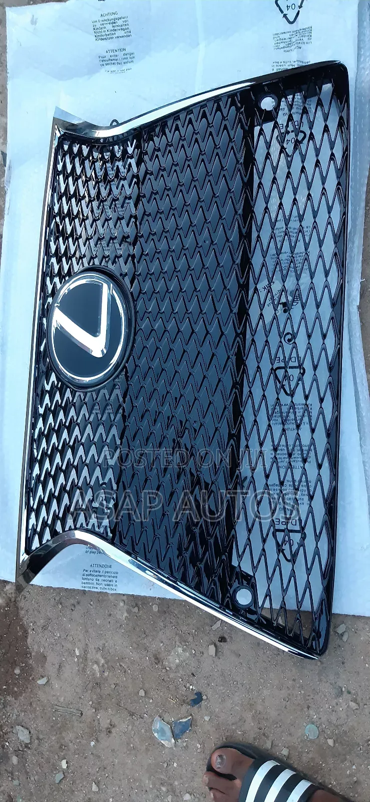 Front Grill for Lexus Is250
