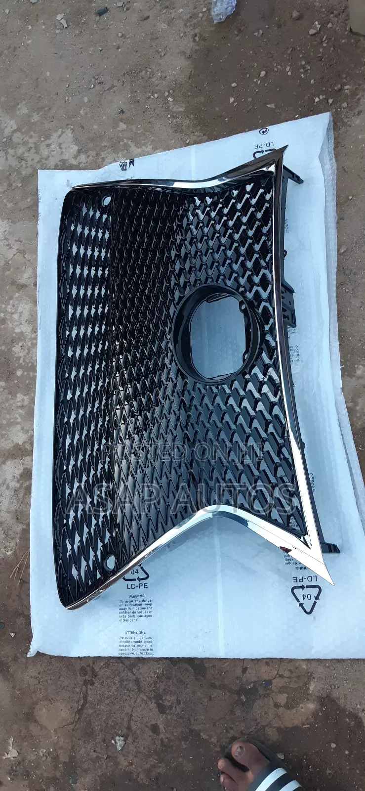 Front Grill for Lexus Is250