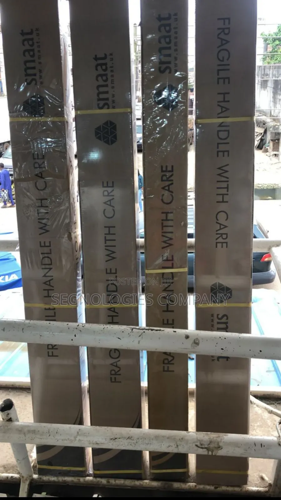 96 By 96 Tripod Projector Screen