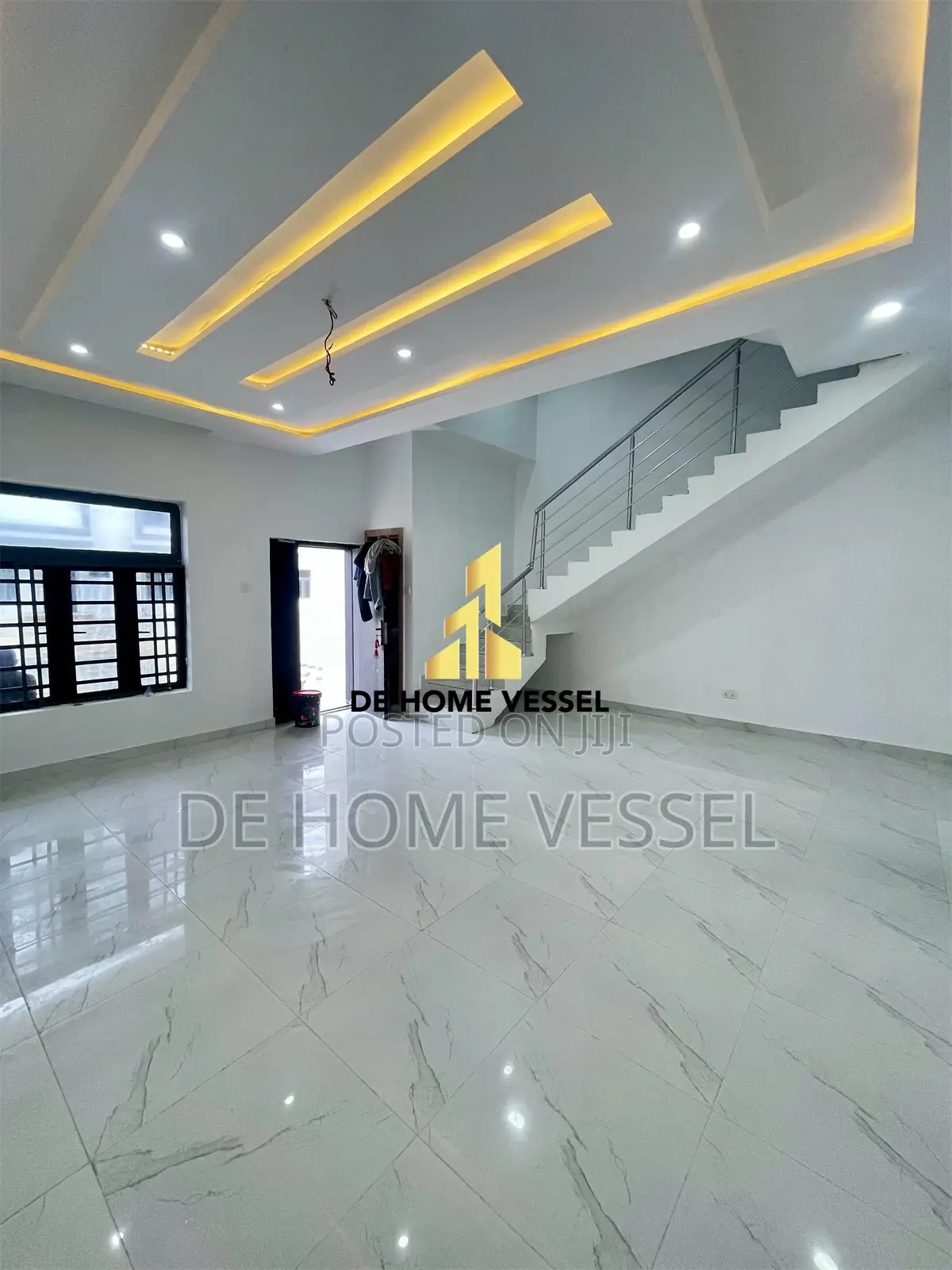 4bdrm Townhouse/Terrace in Igbo-efon for sale