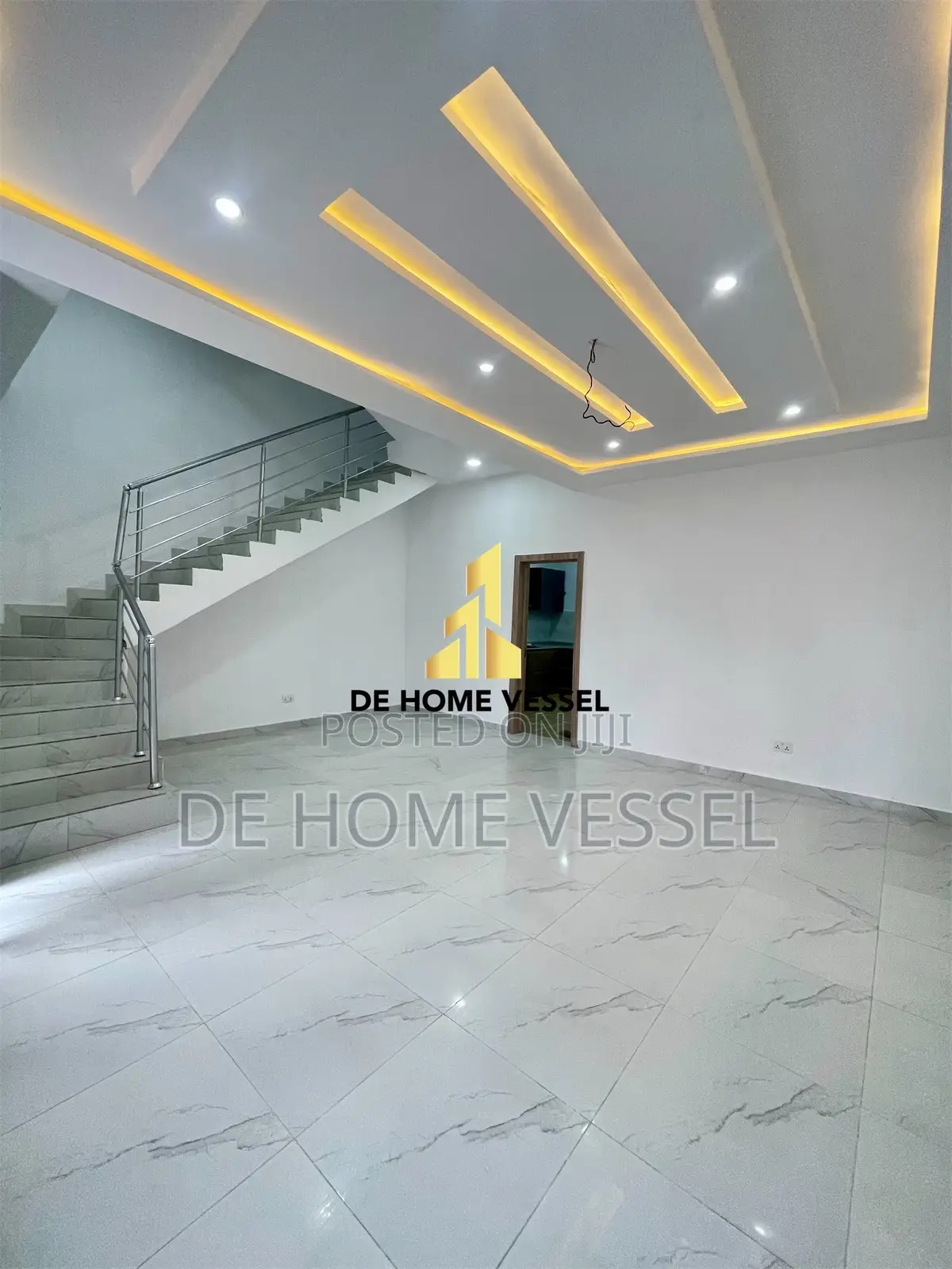 4bdrm Townhouse/Terrace in Igbo-efon for sale