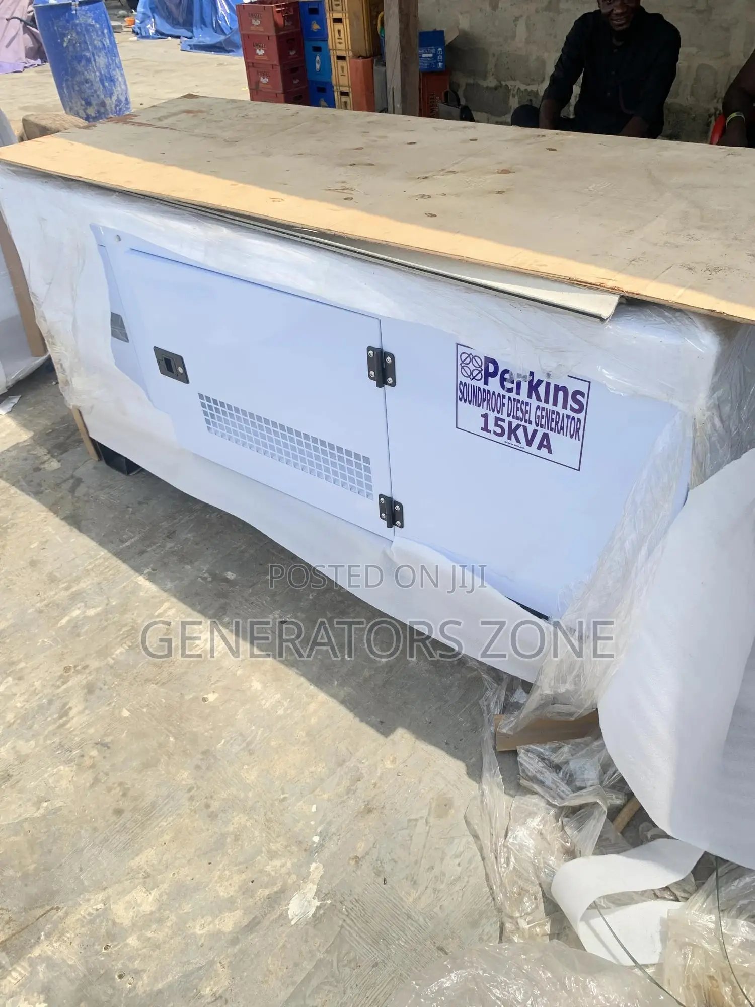 Voltage 15kva Perkins Soundproof Generator