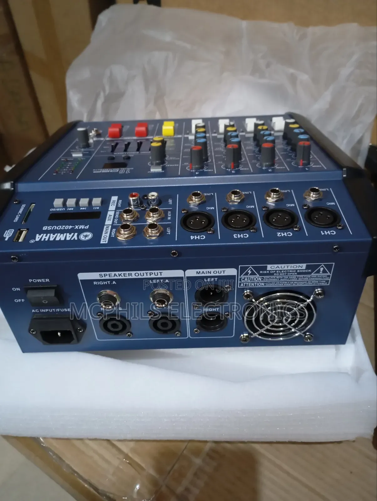 4-channels Powered Mixer Console