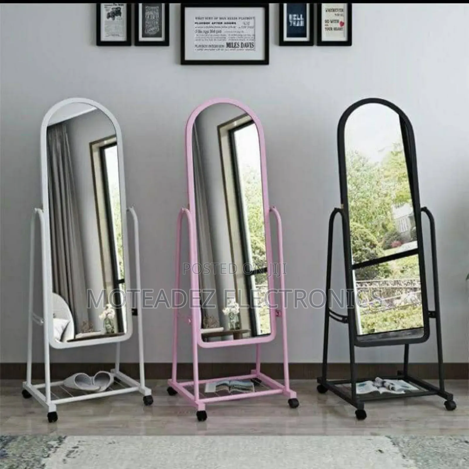 Movable Stand Full Body Dressing Mirror With Steel Body