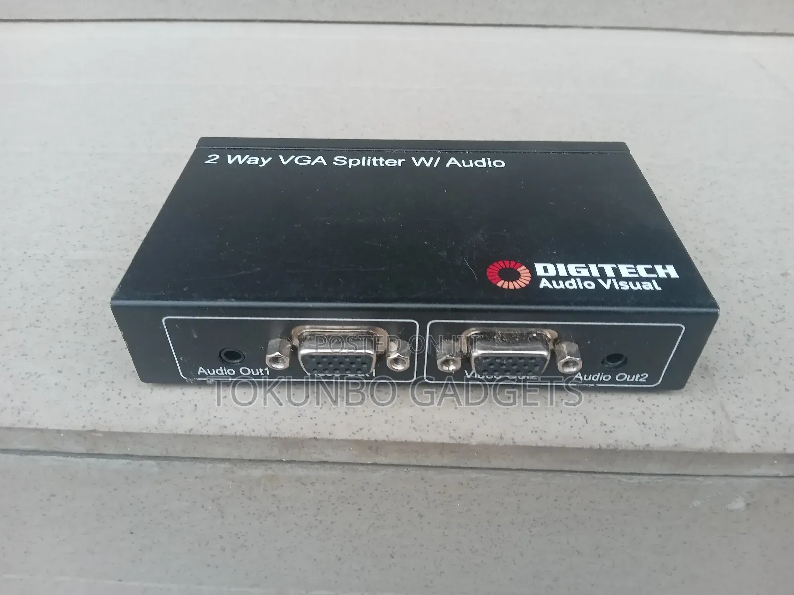 2 Way Vga Splitter With Audio