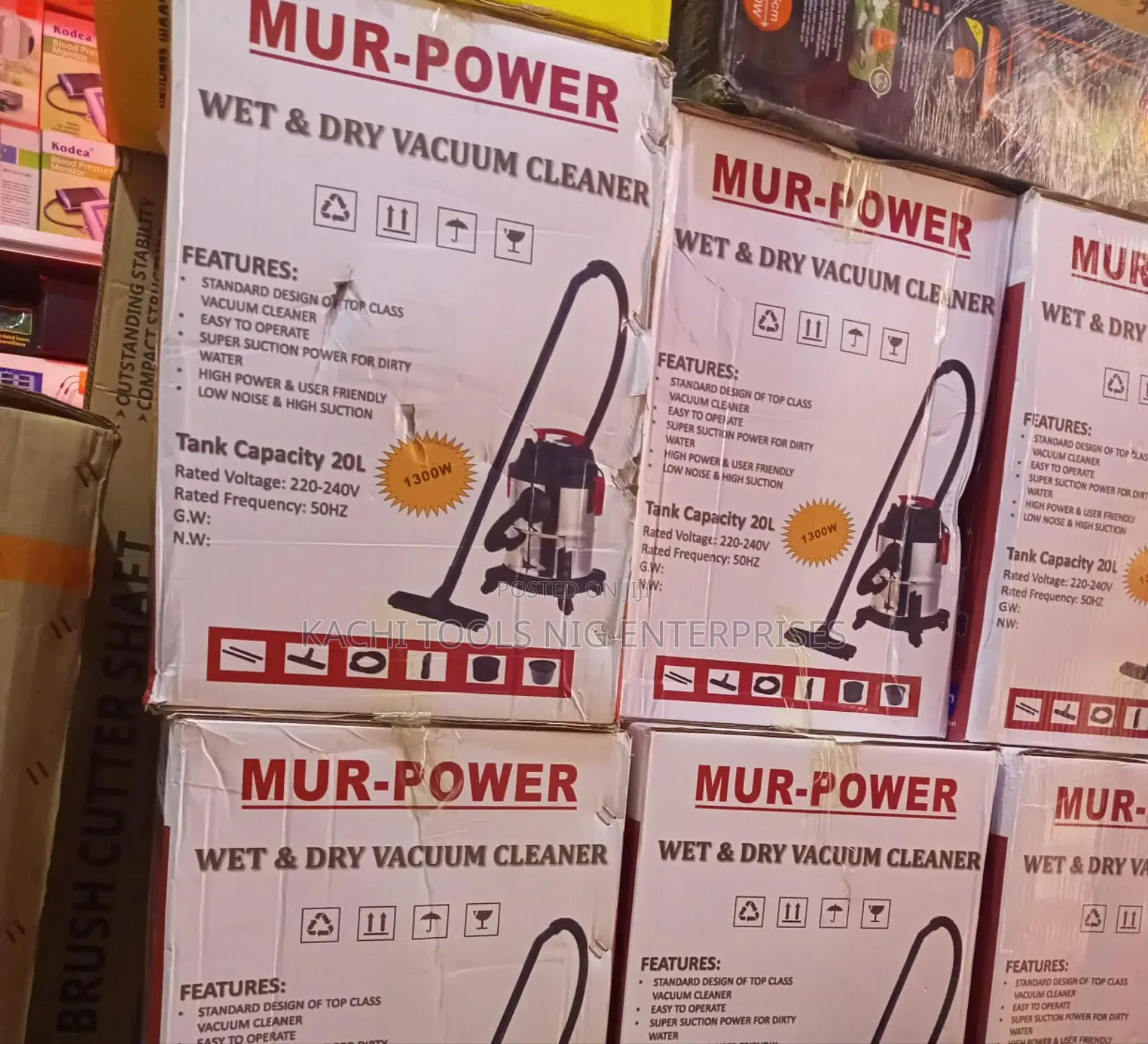 C Power 20 Liters Vacuum Cleaner Machine