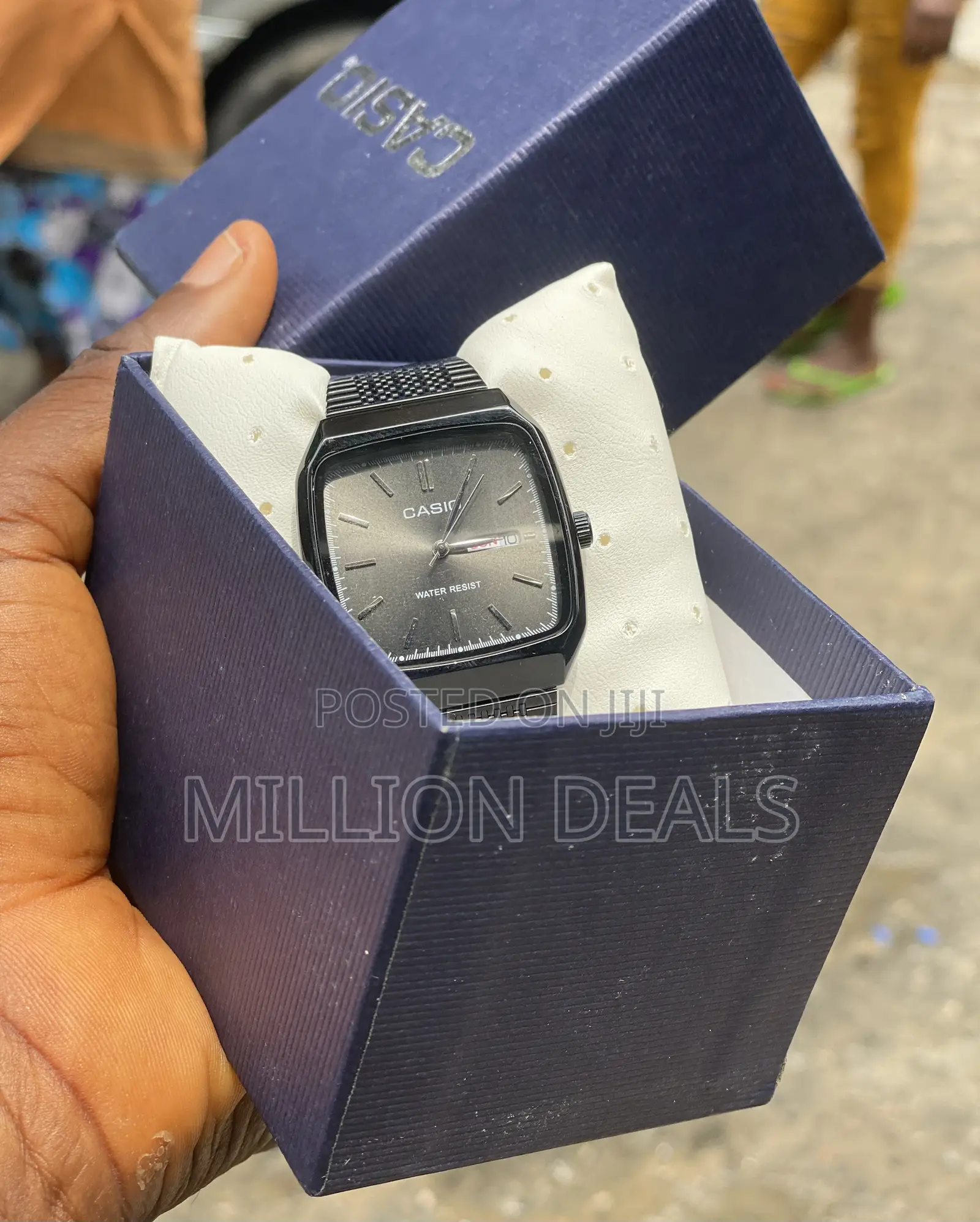 Stylish Black Square Meshed Strap Men’S Wrist Watch