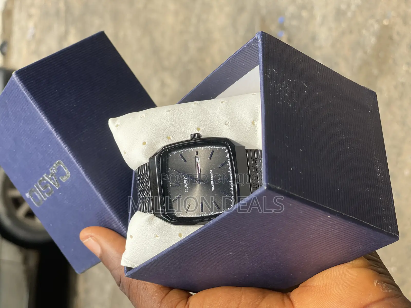 Stylish Black Square Meshed Strap Men’S Wrist Watch