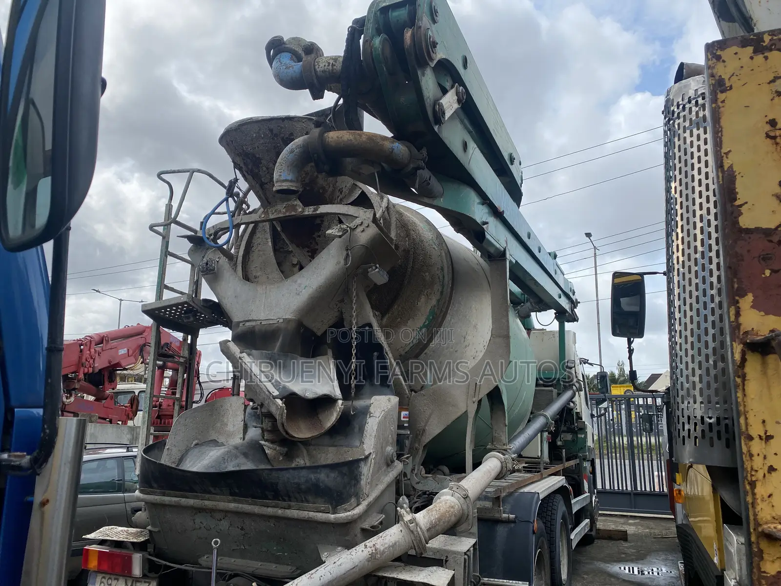 Concrete Mixer With Pump Host - 10 Tyres