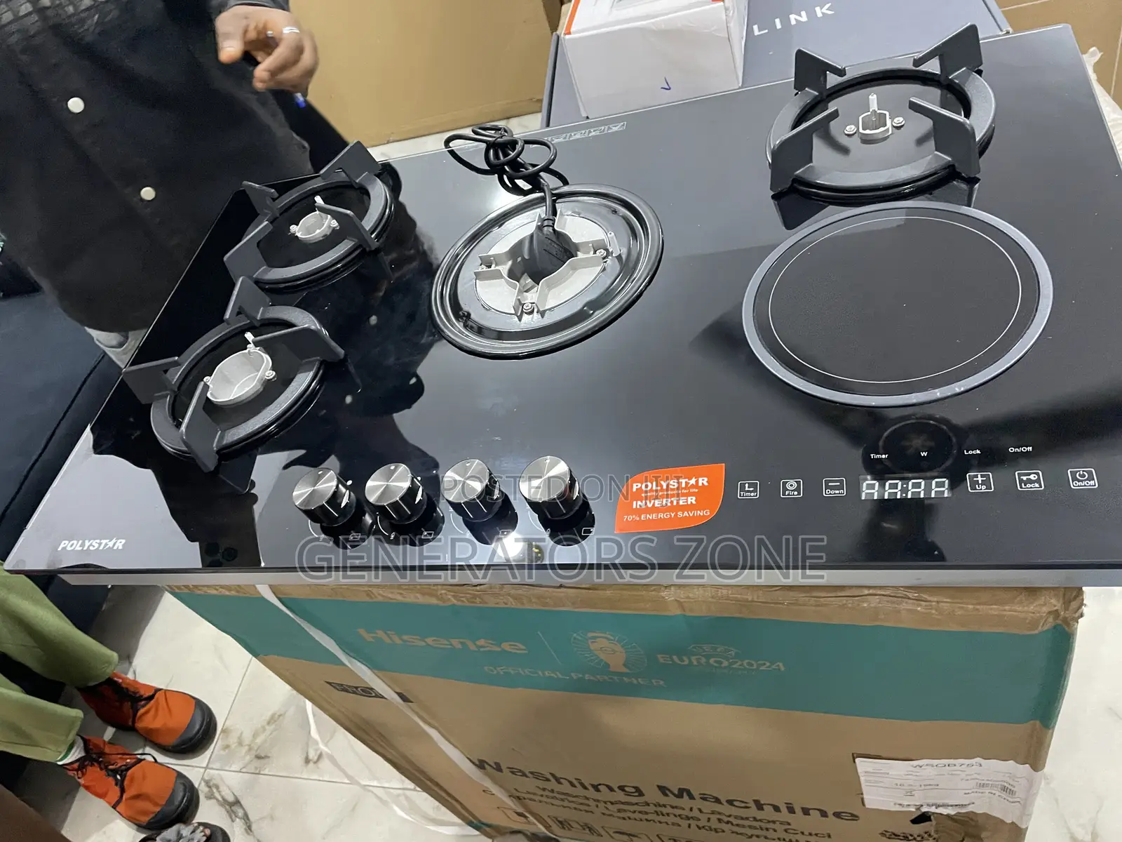 Polystar 87cm Thickness Tempered Glass Cooktop in Black