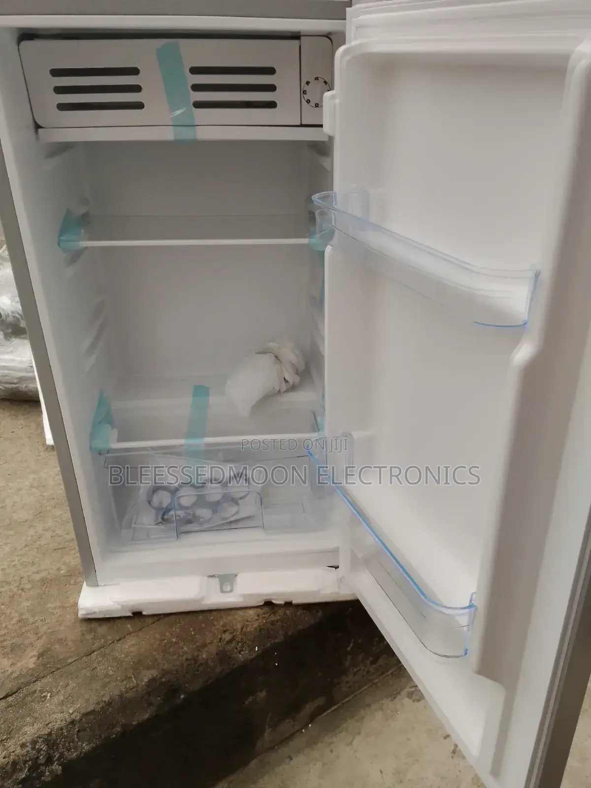 Skyrun Supper Fast Cooling Inverter Table Top Fridge 3yrs G